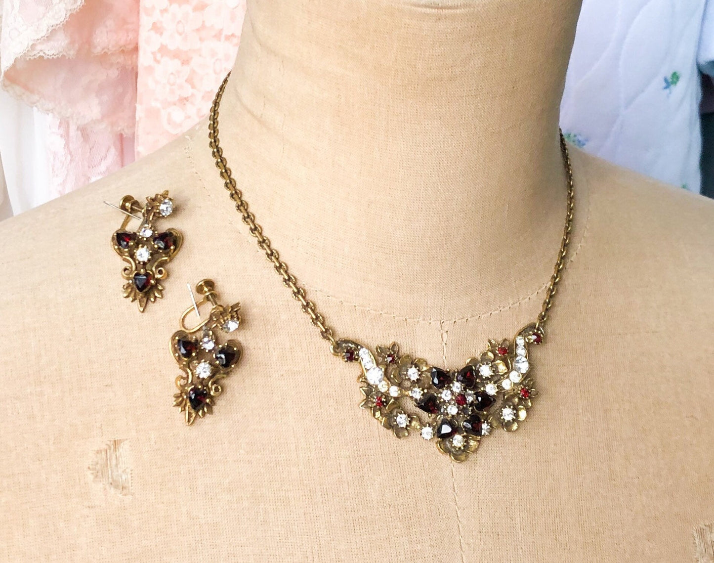 1940s Garnet Rhinestone Necklace & Earrings Jewelry Set