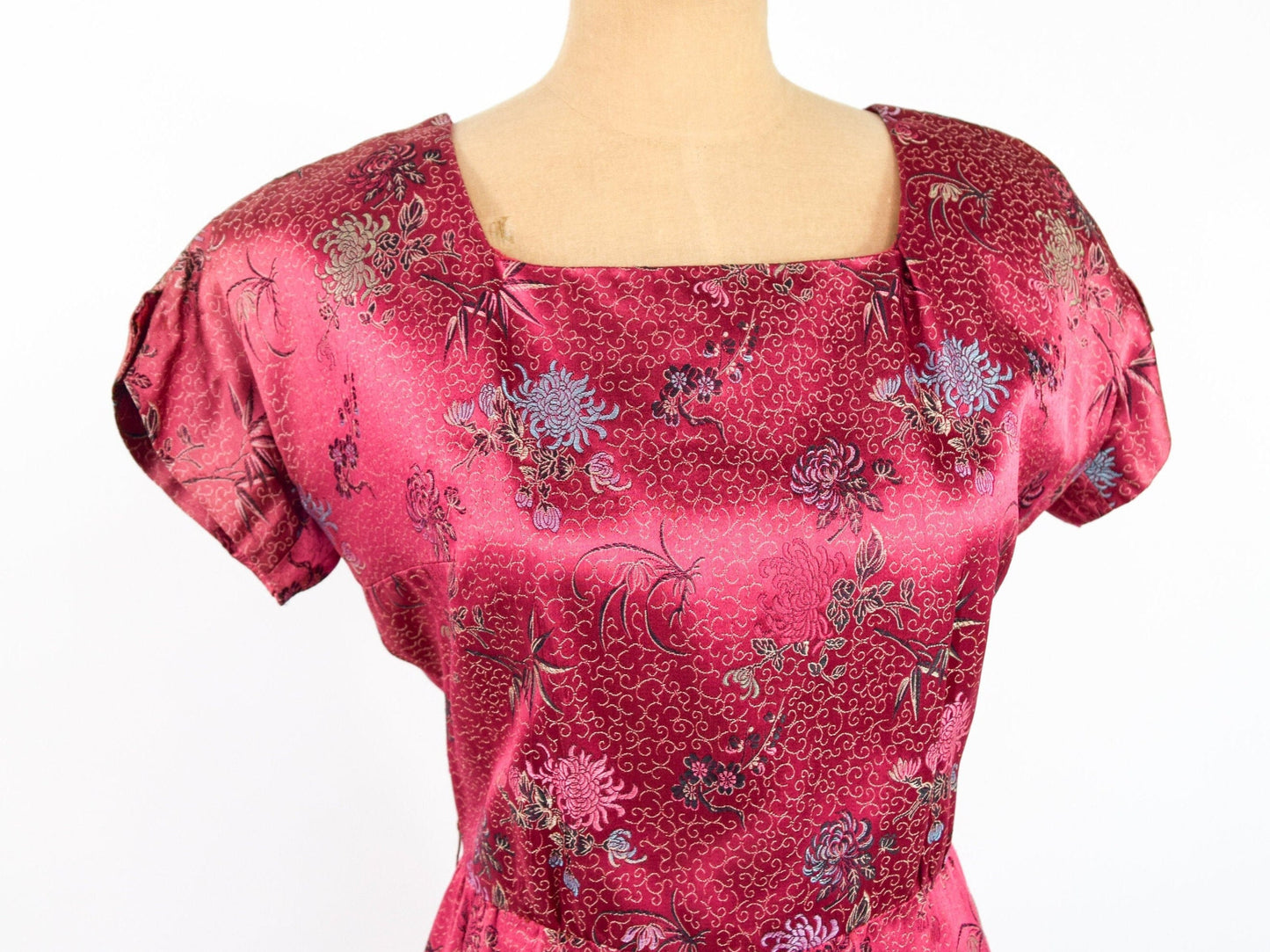1950s Vintage Cranberry Silk Brocade Sheath | Red Party Dress, M/L
