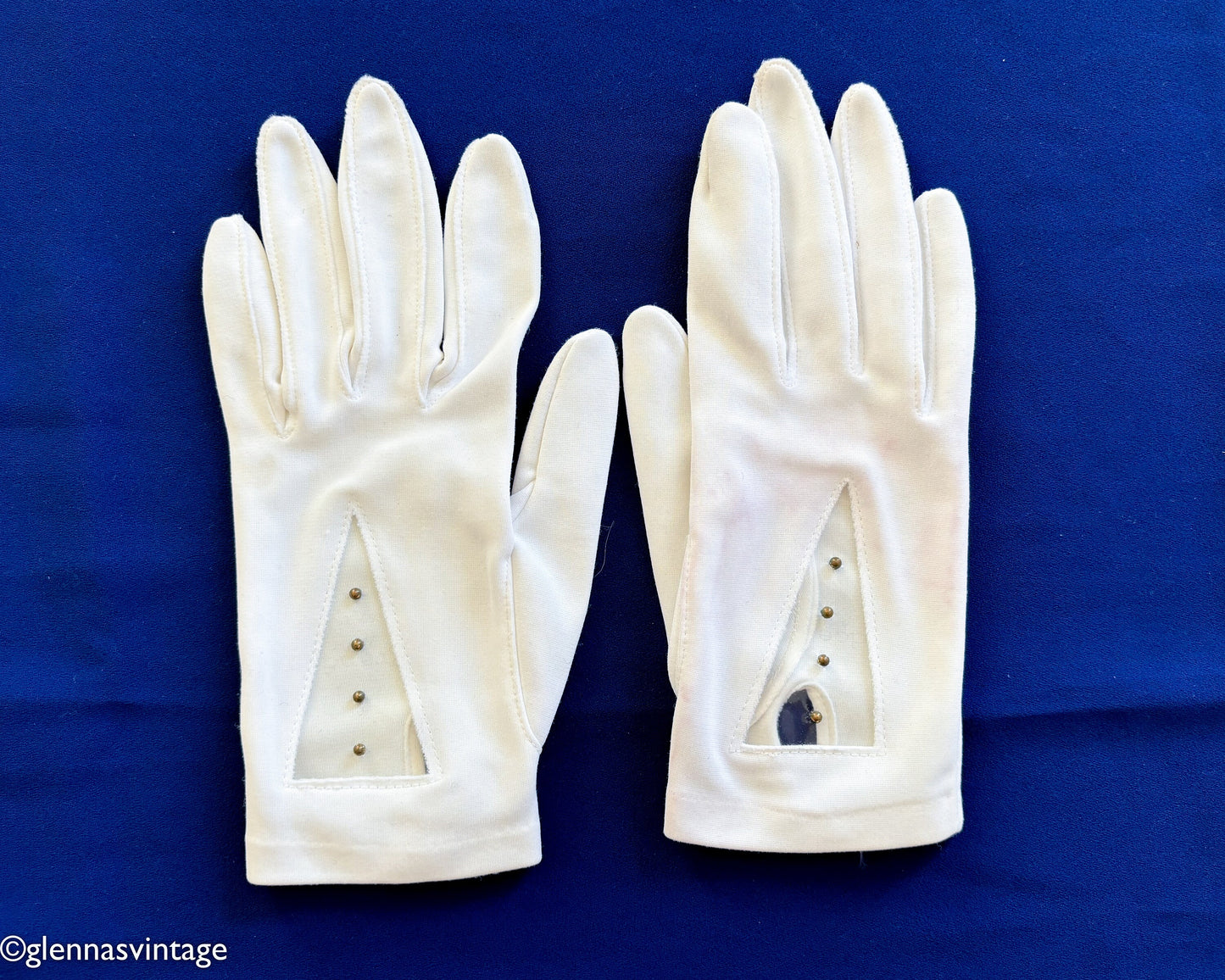 1950s Short White Gloves