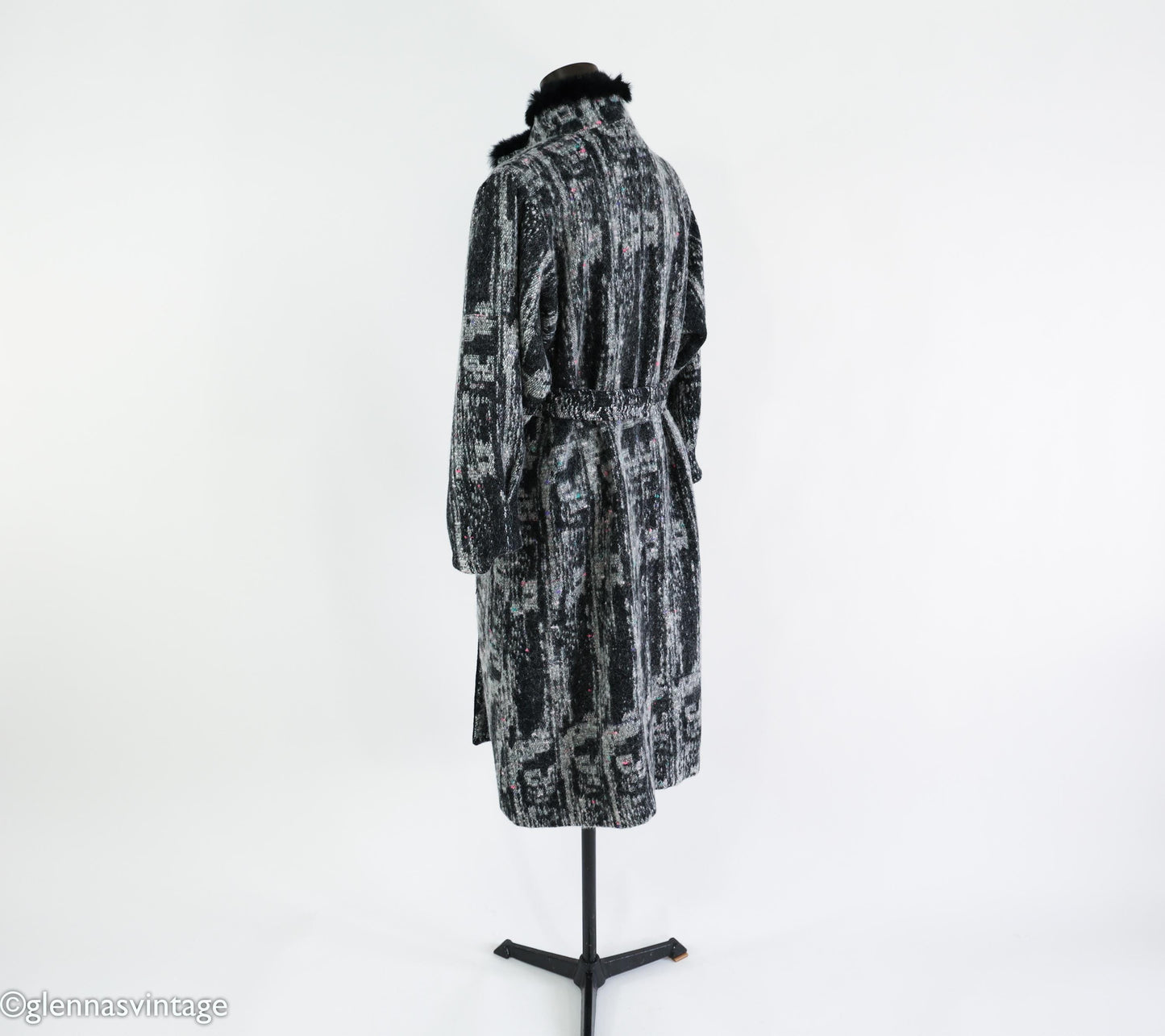 1980s Gray Wool Winter Coat with Fur Trim, Extra Large, 46" Bust