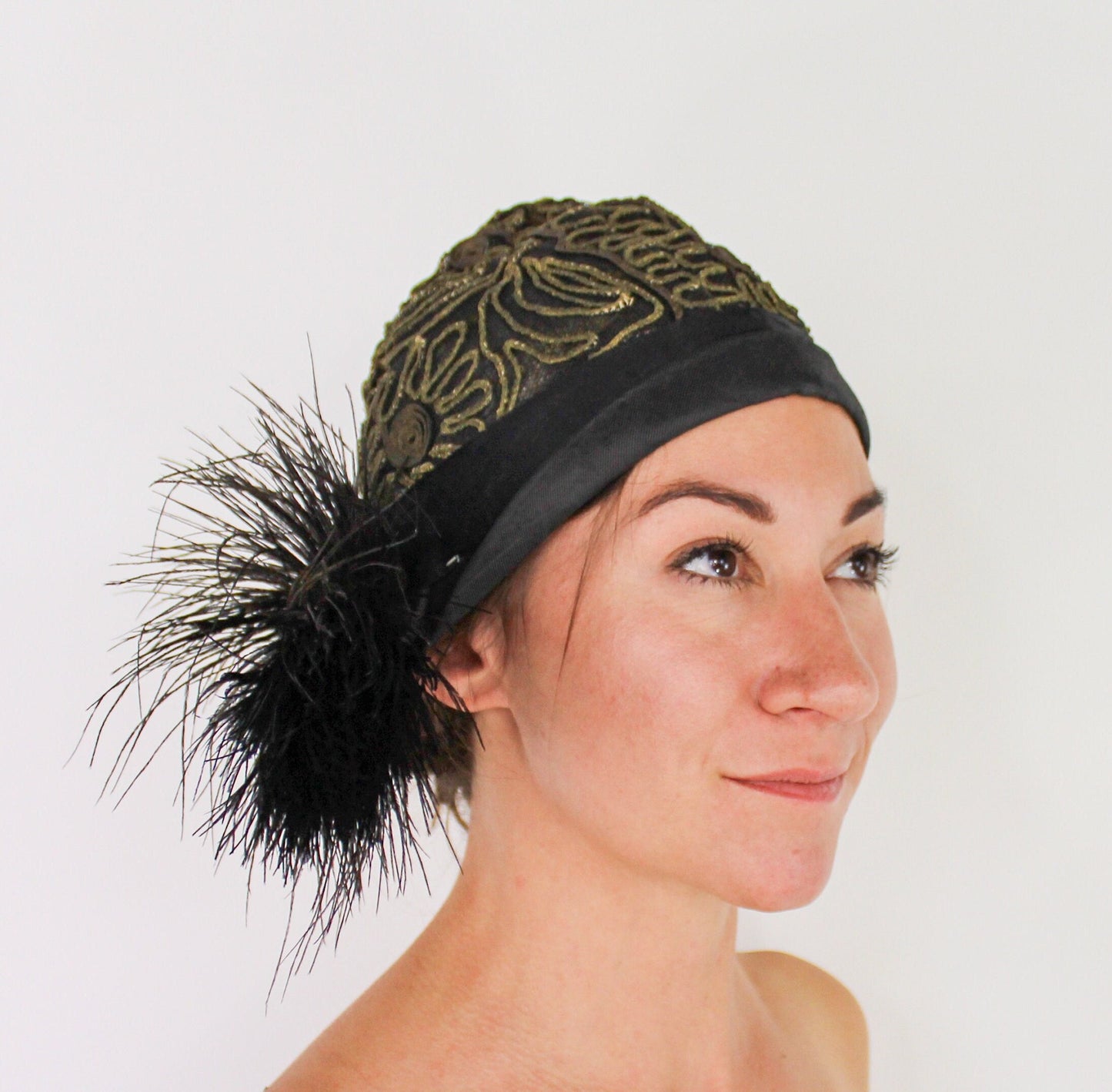 1920s Black Silk Flapper Cloche Hat with Ostrich Feather