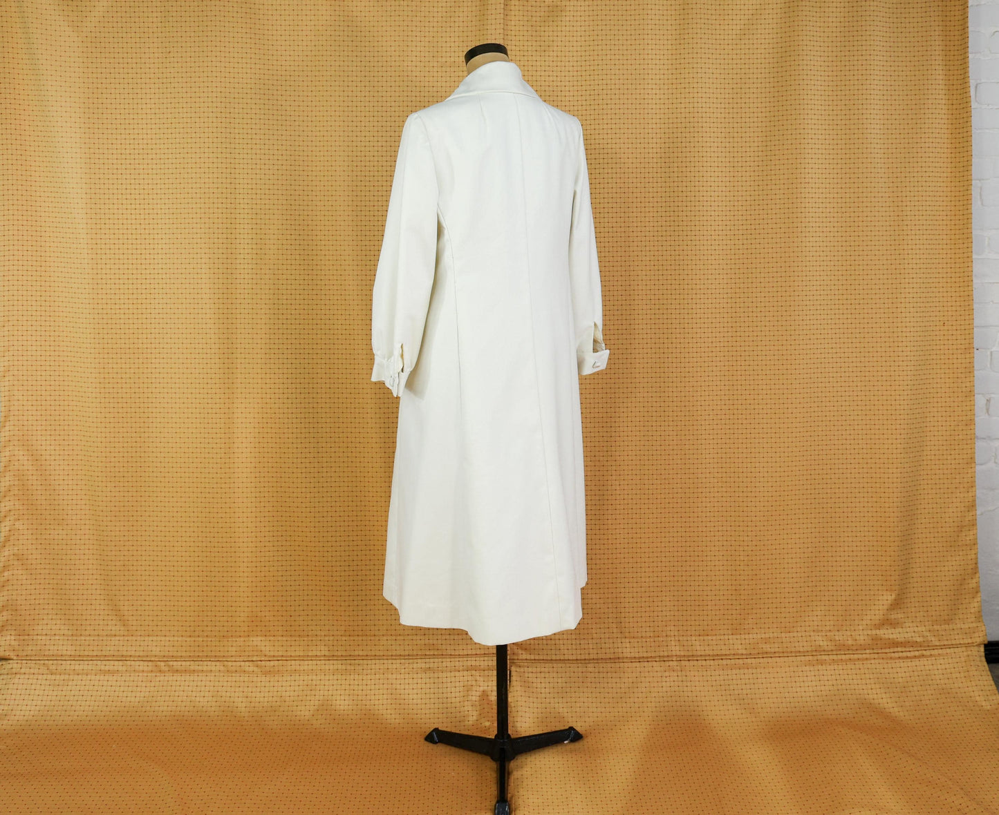 Bill Blass White Wedding Coat, 1960s Vintage Wedding Dress Coat, Large