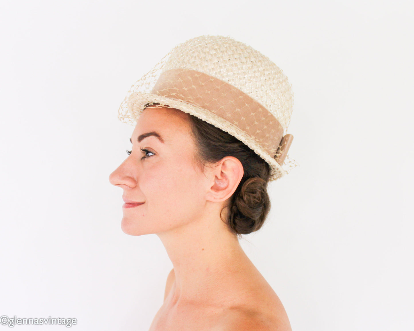 1960s Beige Raffia Woven Hat