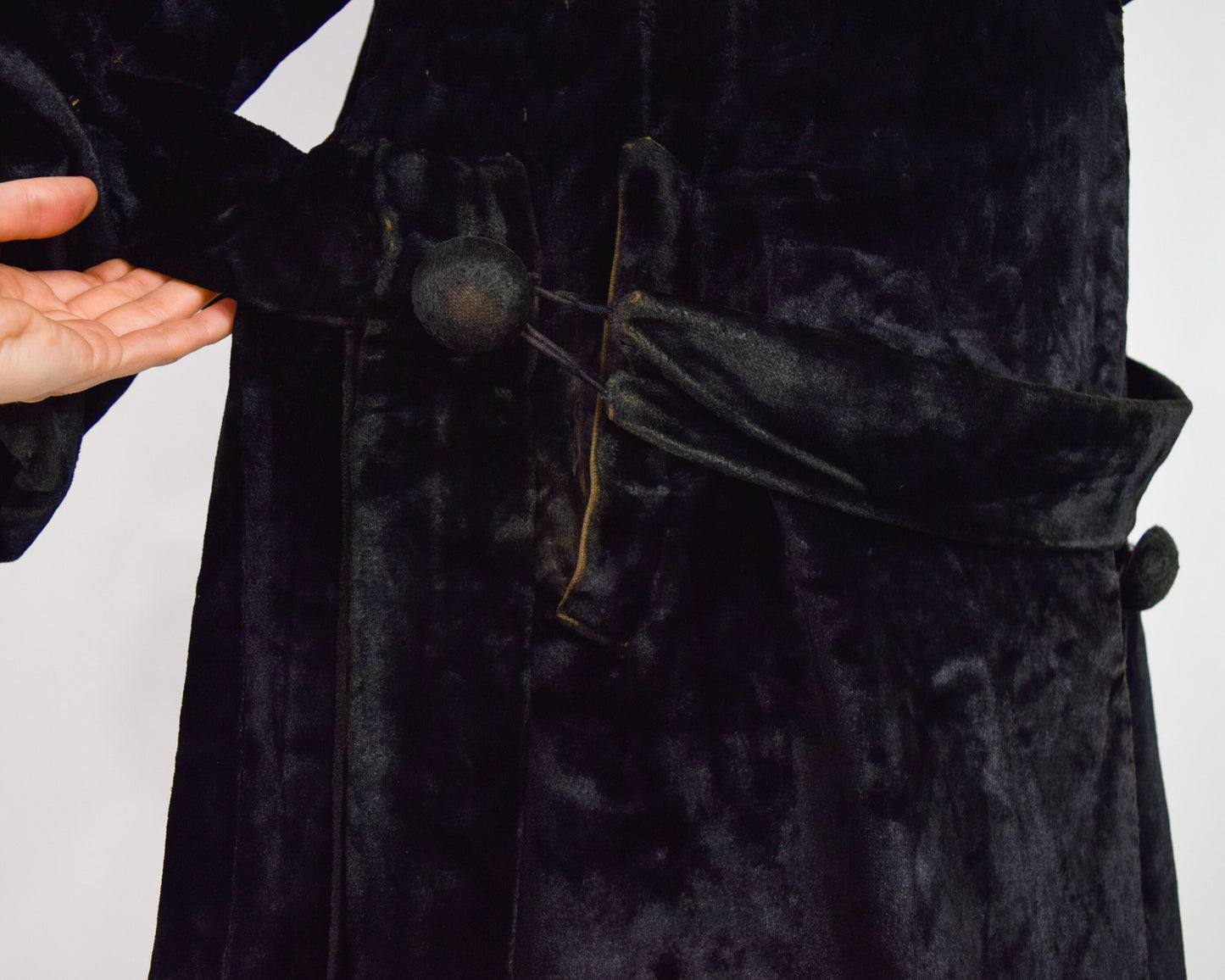 1900s Black Cotton Velvet Downton Abbey Coat with Portrait Collar, Large