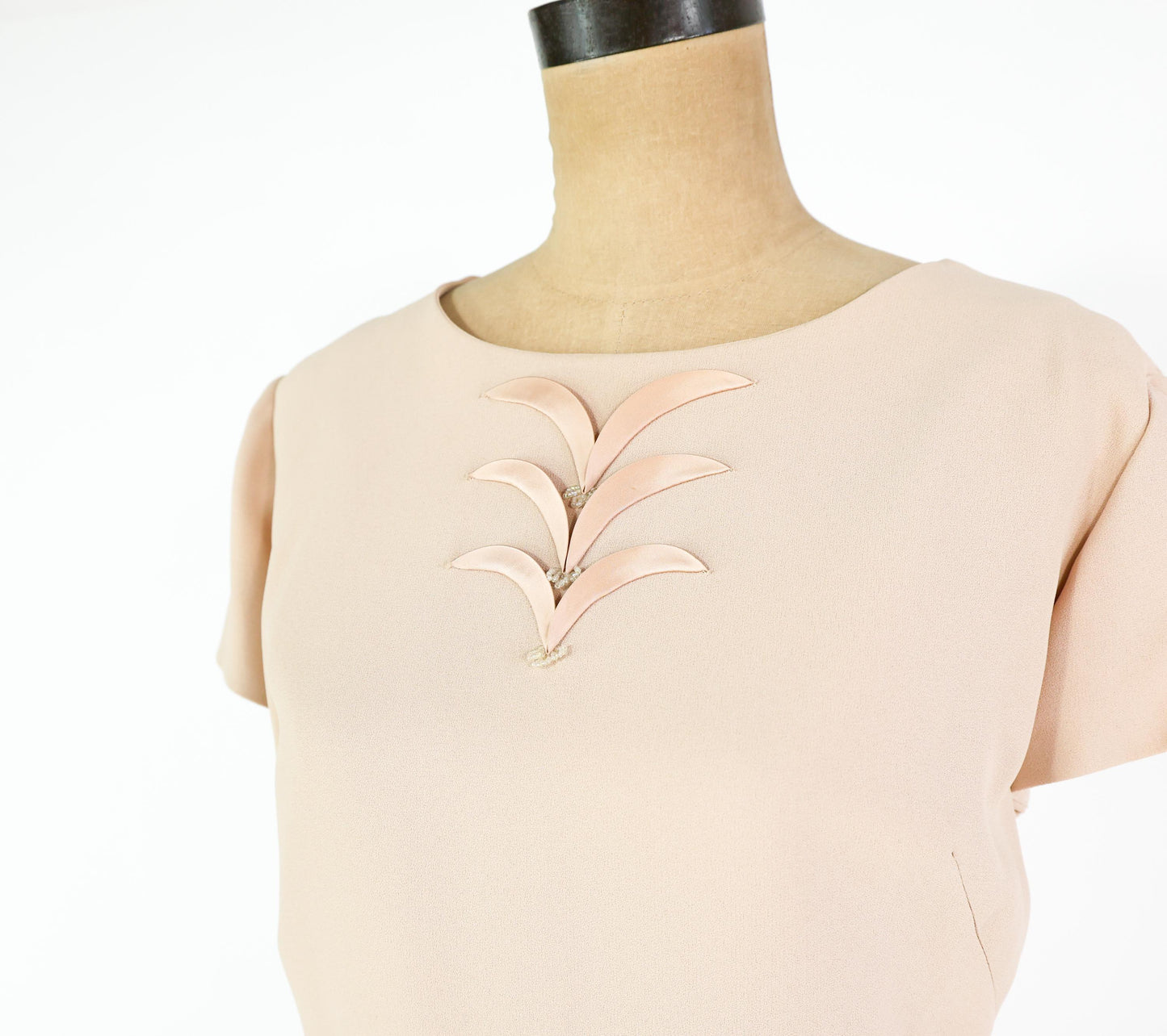 1950s Vintage Beige Sheath Dress, 32" Waist