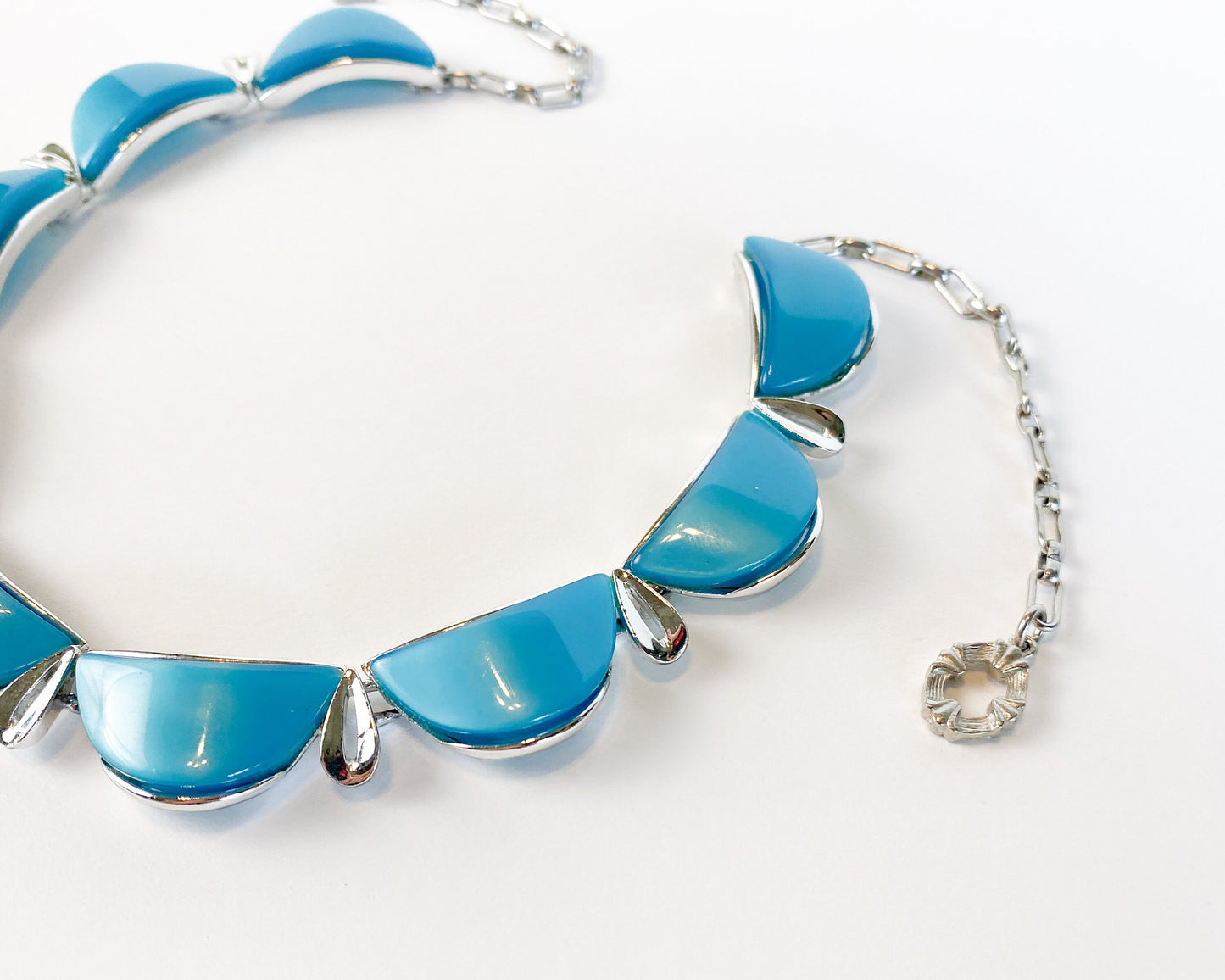 1960s Blue Lucite Necklace | 60s Blue Plastic Necklace | STAR
