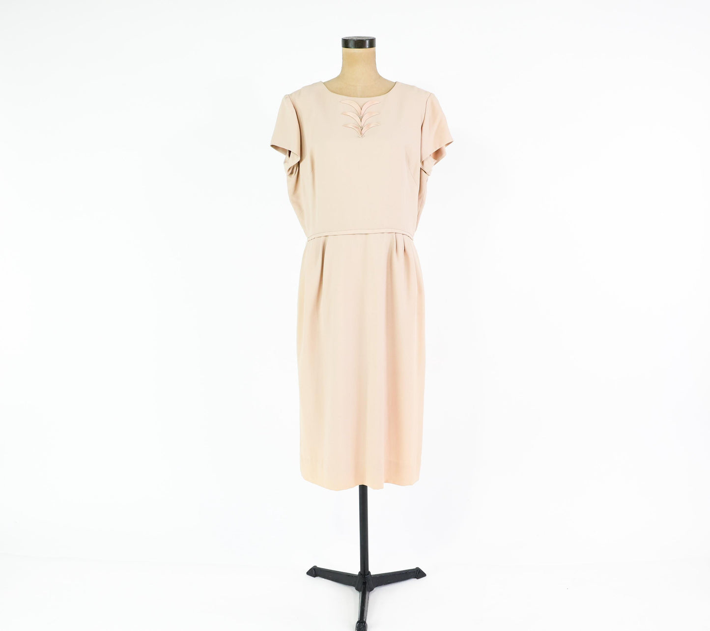 1950s Vintage Beige Sheath Dress, 32" Waist