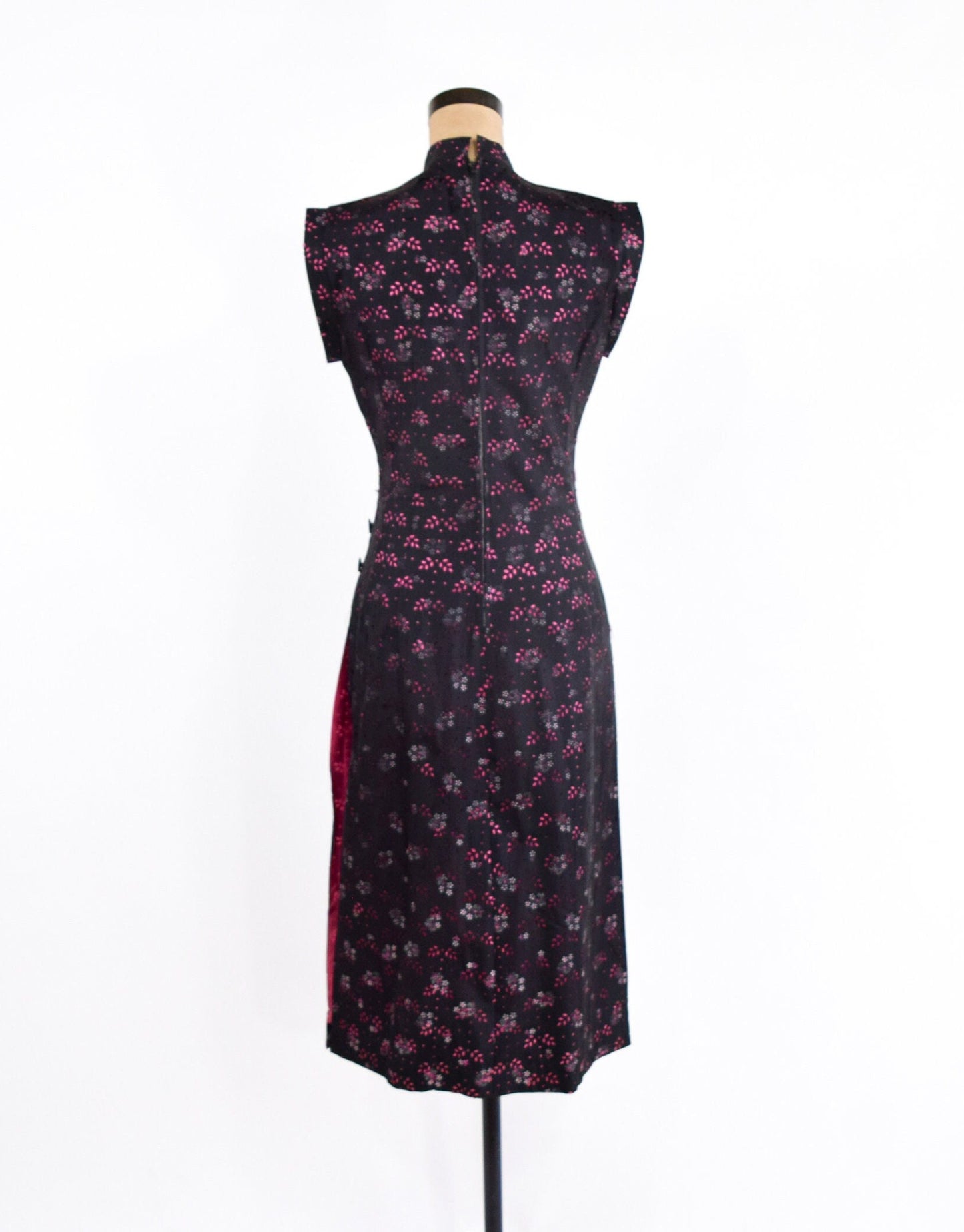 1950s Black & Pink Floral Cheongsam Dress in Eyelet Taffeta, Medium