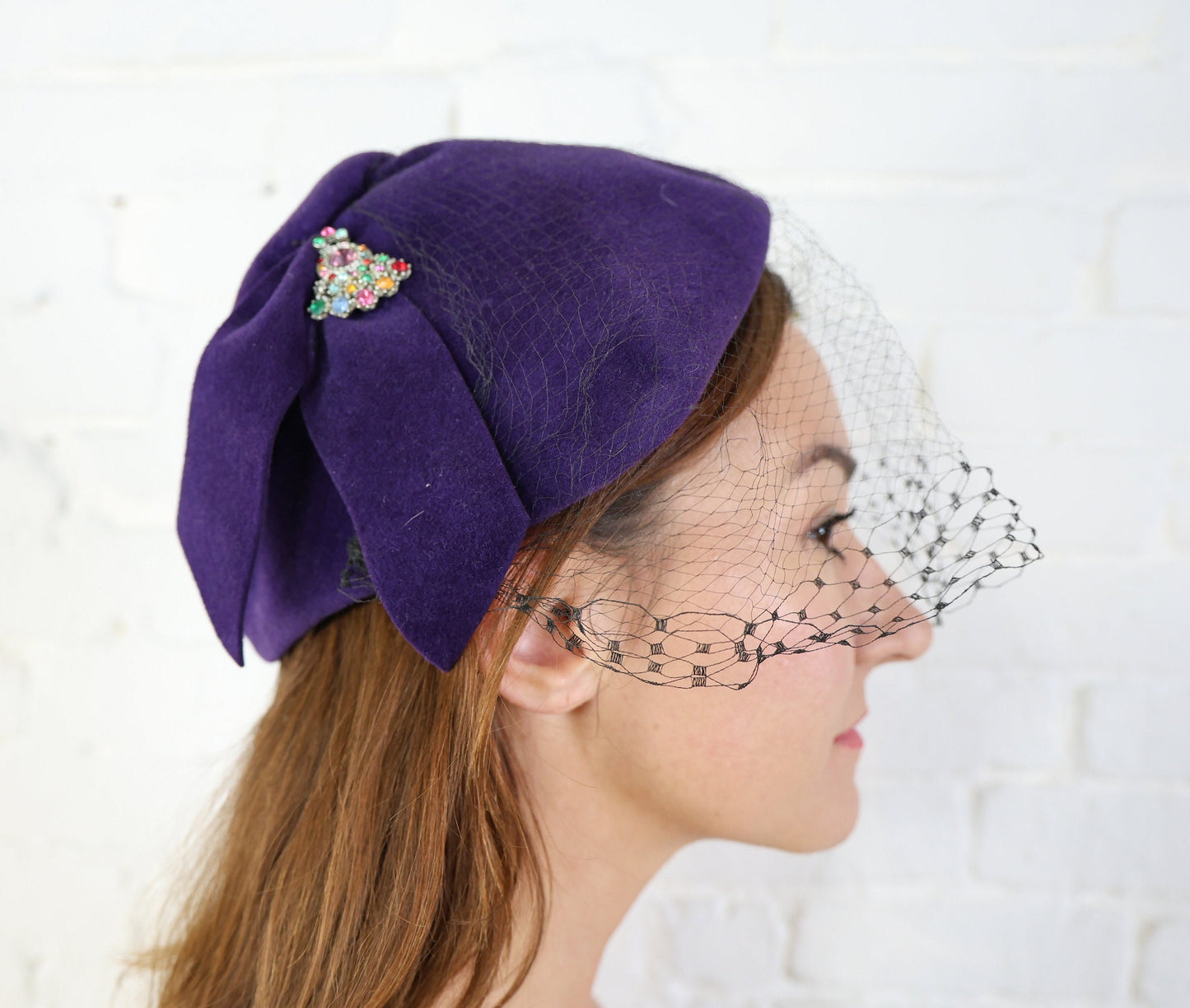 1950s Purple Wool Felt Fascinator Hat with Rhinestone Pin &Netting