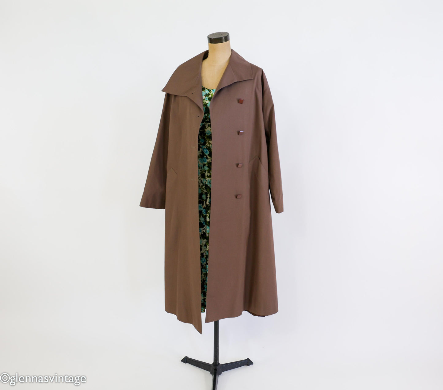 1970s Brown Trench Coat Raincoat, 44" Bust