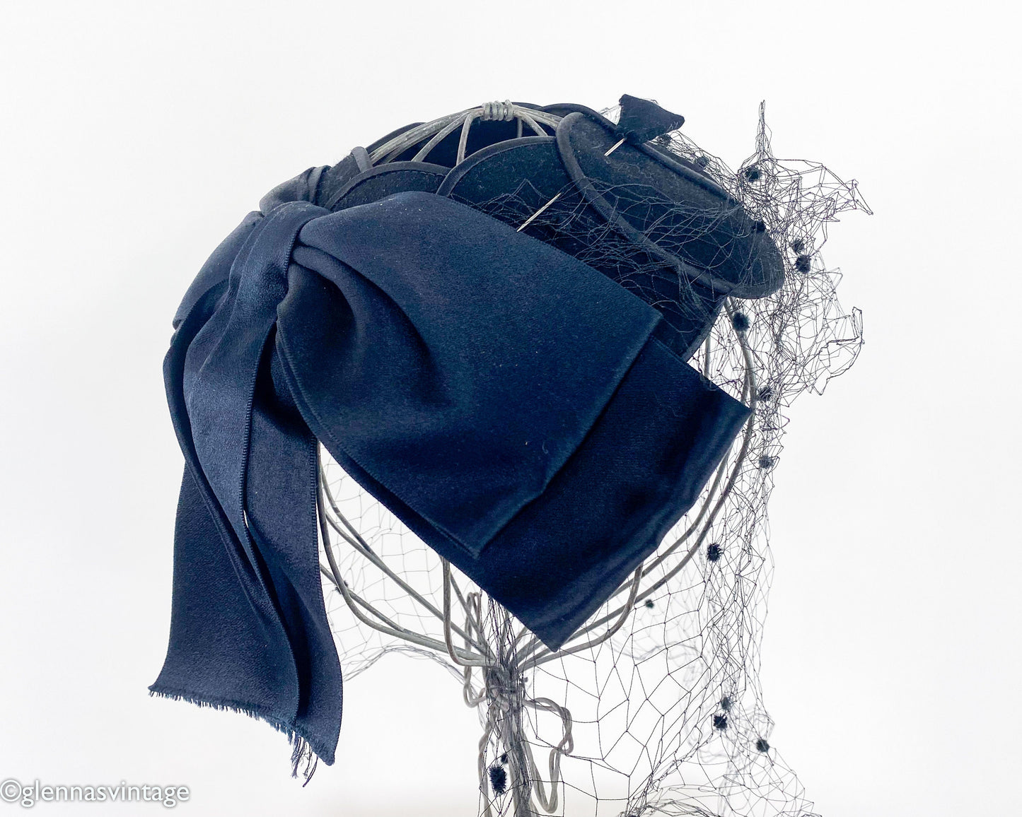 1940s Black Velvet Fascinator with Satin Bow & Netting, Old Hollywood Hat