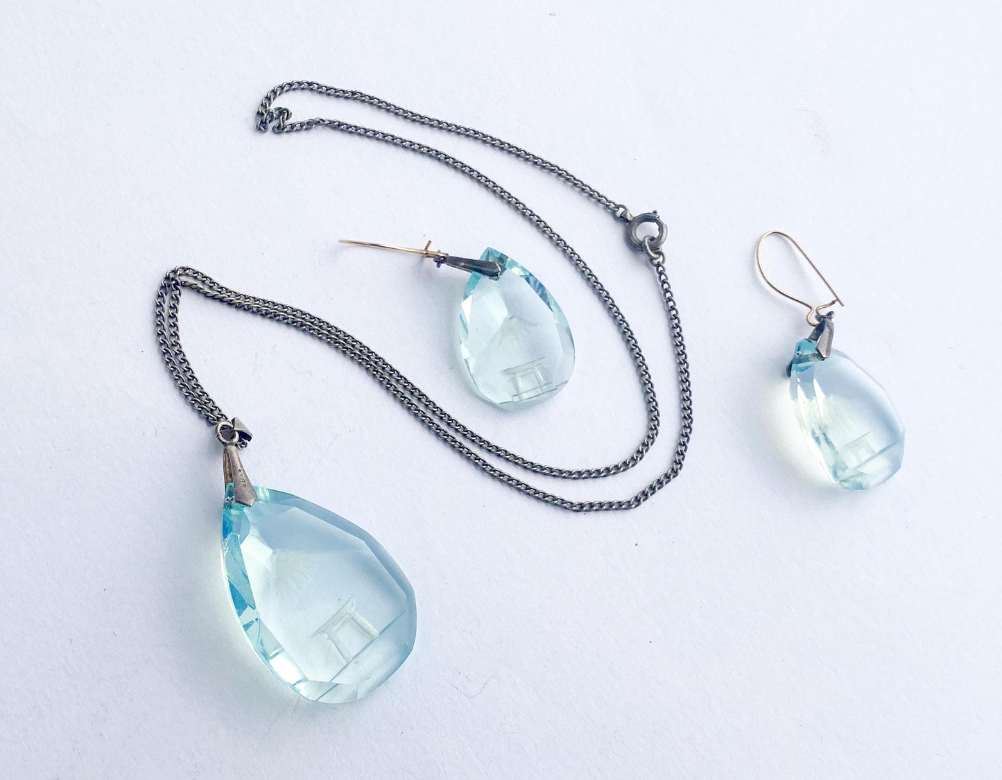 1950s Mt Fuji Scene in Blue Glass Pendant Necklace and Earring Set