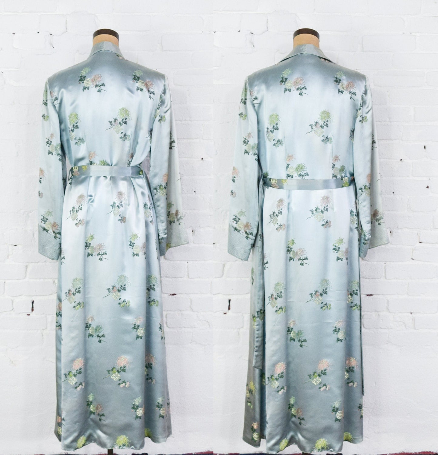 1950s Blue Silk Asian Robe:, Large