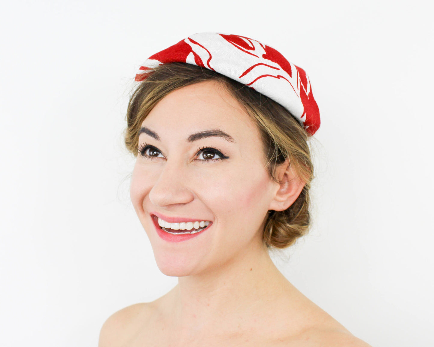 1950s Red & White Linen Beret, Saks Fifth Avenue Hat