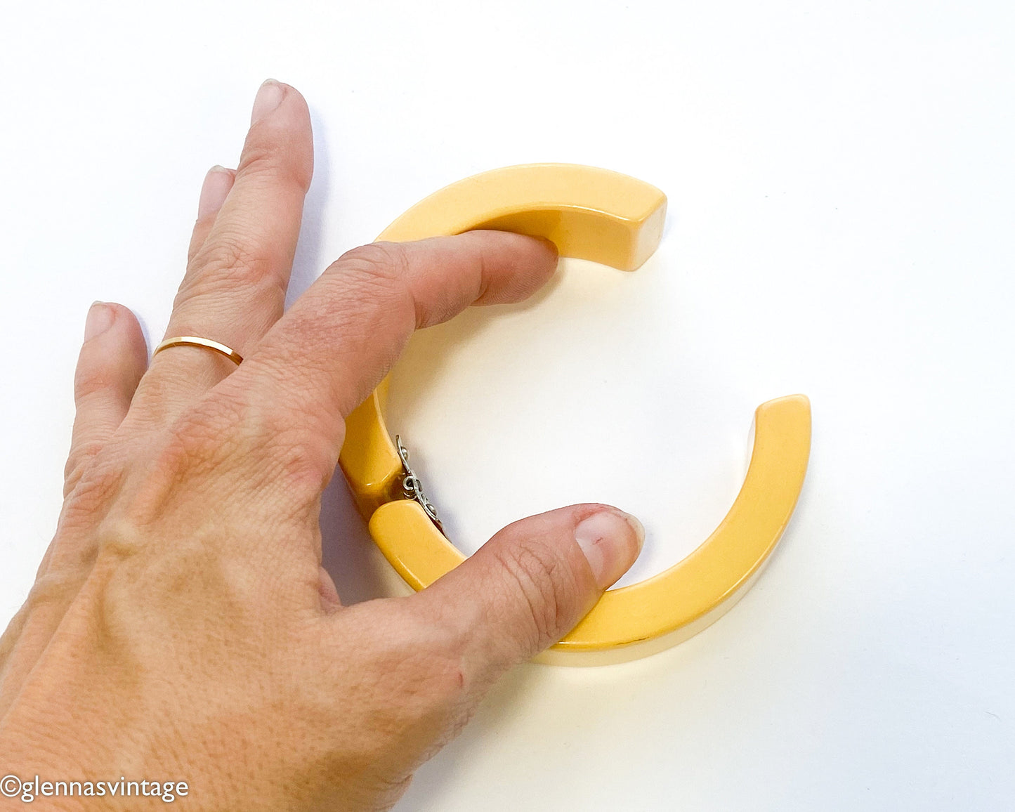 1930s Butterscotch Bakelite Bracelet | Yellow Bakelite Hinge Clamper