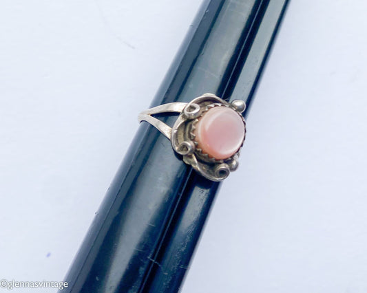 1960s Pink Silver Ring | Pink Shell Ring,  Size 6.5