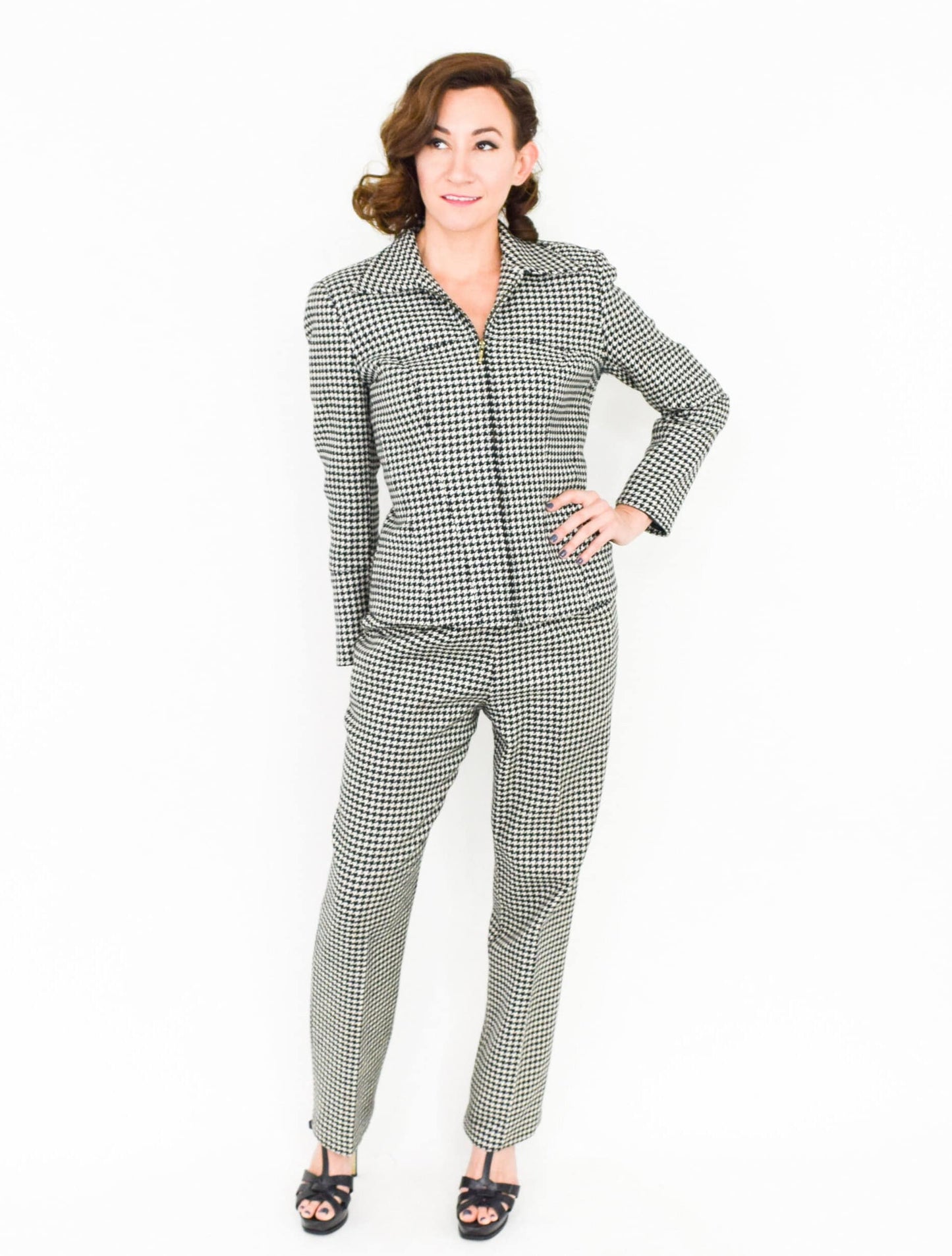 1970s Lilli Ann Grey Houndstooth Wool Pantsuit, Jacket & Pants Set, Medium