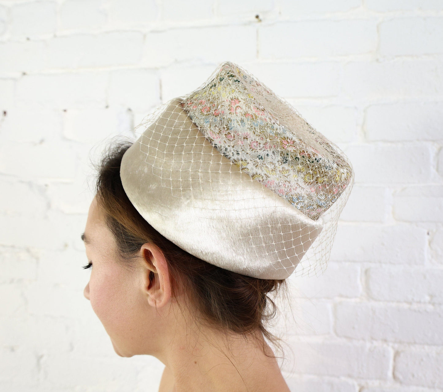 1960s Creme Velvet & Brocade High Crown Hat | 60s Off White High Bucket Hat | Jackie O