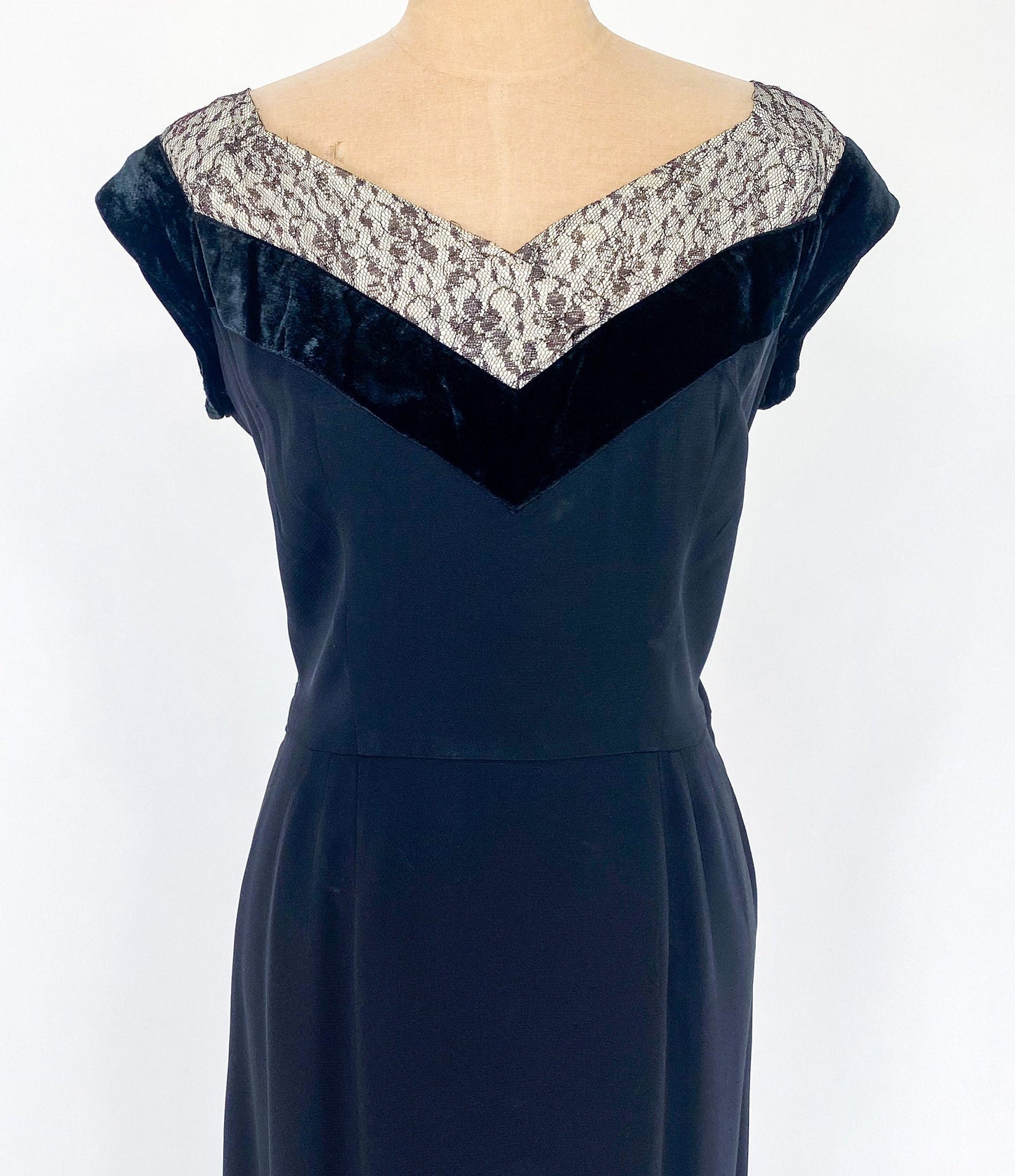 1940s Black Cocktail Dress | 40s Black Crepe & Lace Sheath Dress | Old Hollywood | Le Vine Original | Medium