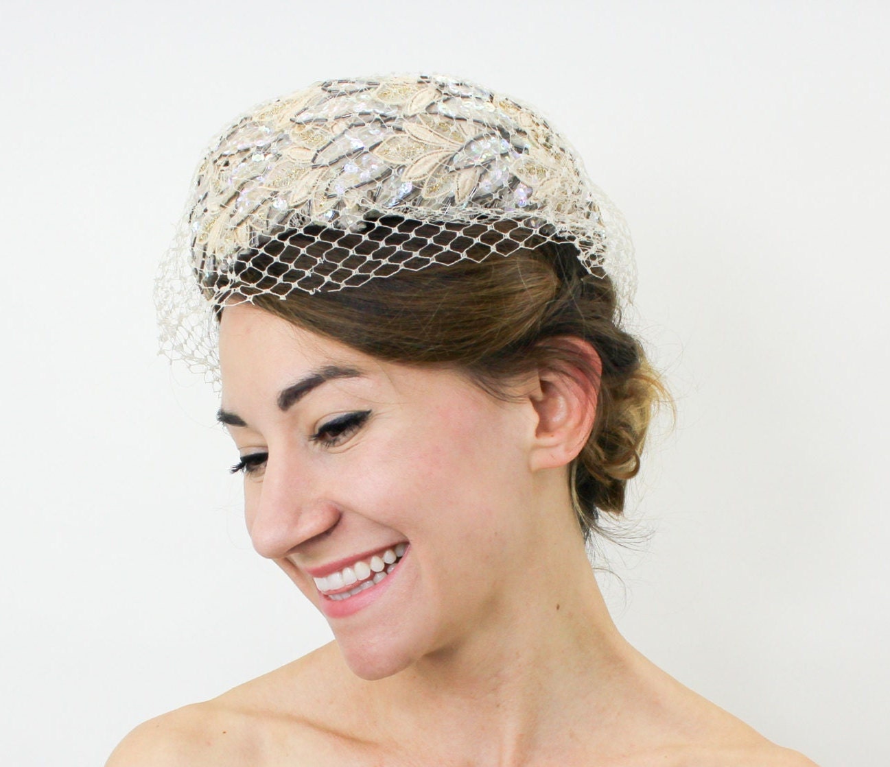 1950s Beige Lace & Sequin Pillbox Hat