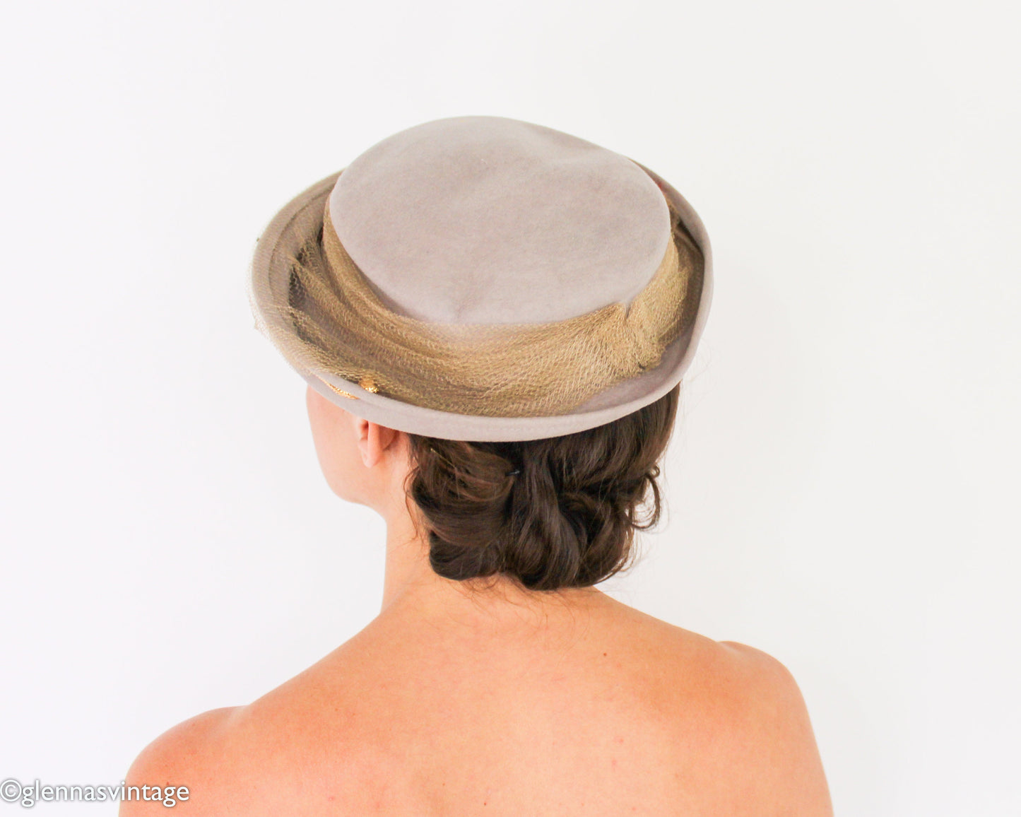 1950s Grey Wool Pillbox Hat with Gold Trim