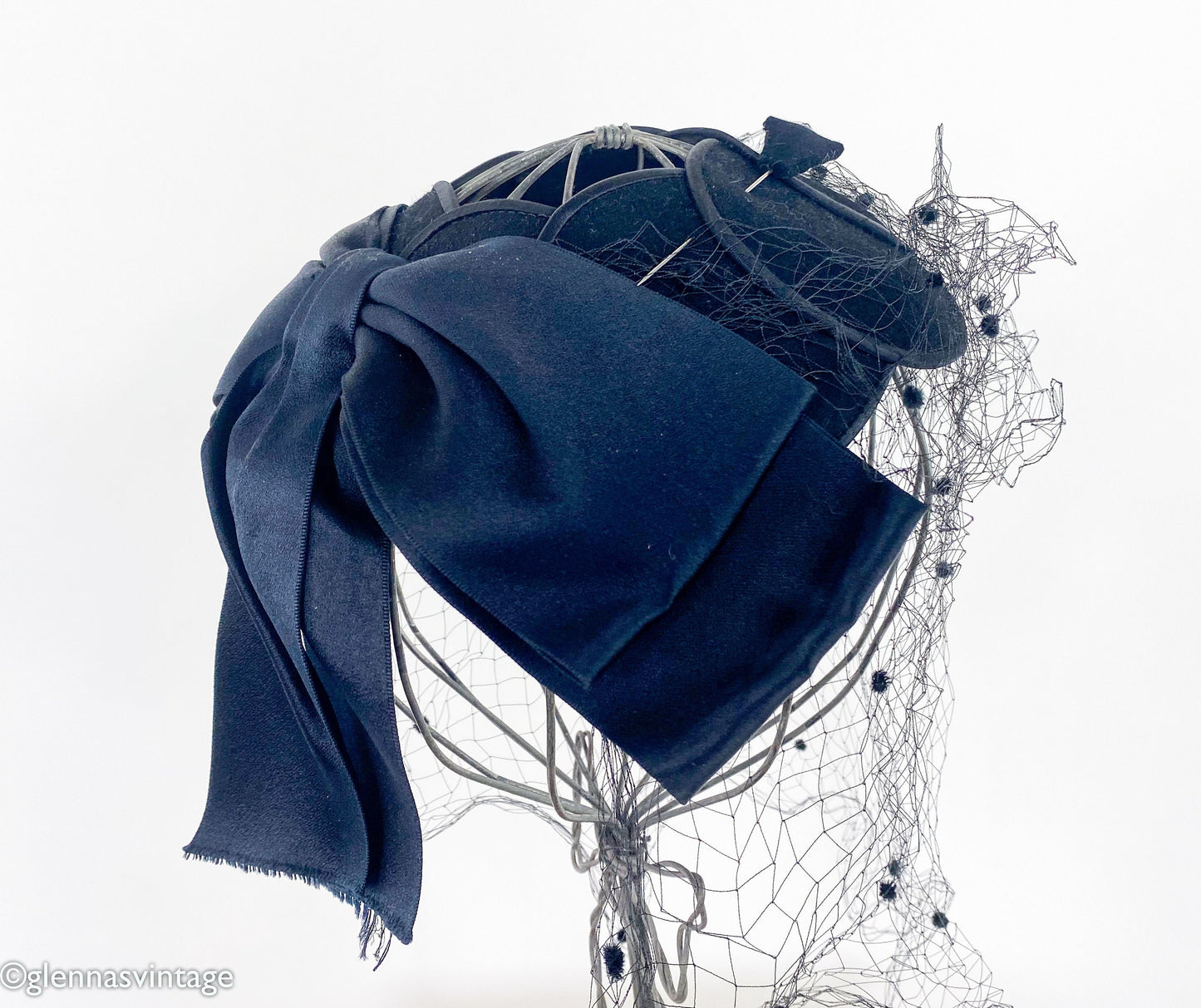 1940s Black Velvet Fascinator with Satin Bow & Netting, Old Hollywood Hat