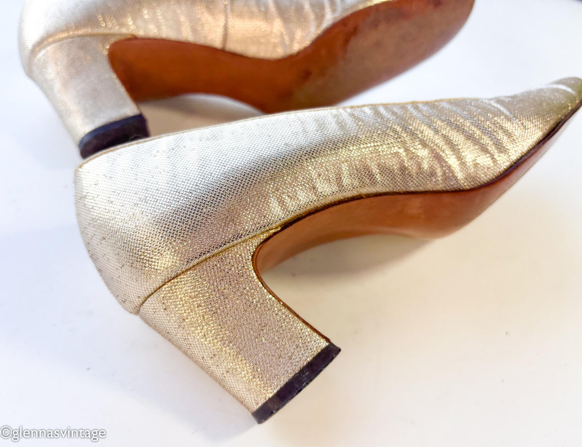 1960s Gold Lamé Evening Heels Pumps US 7