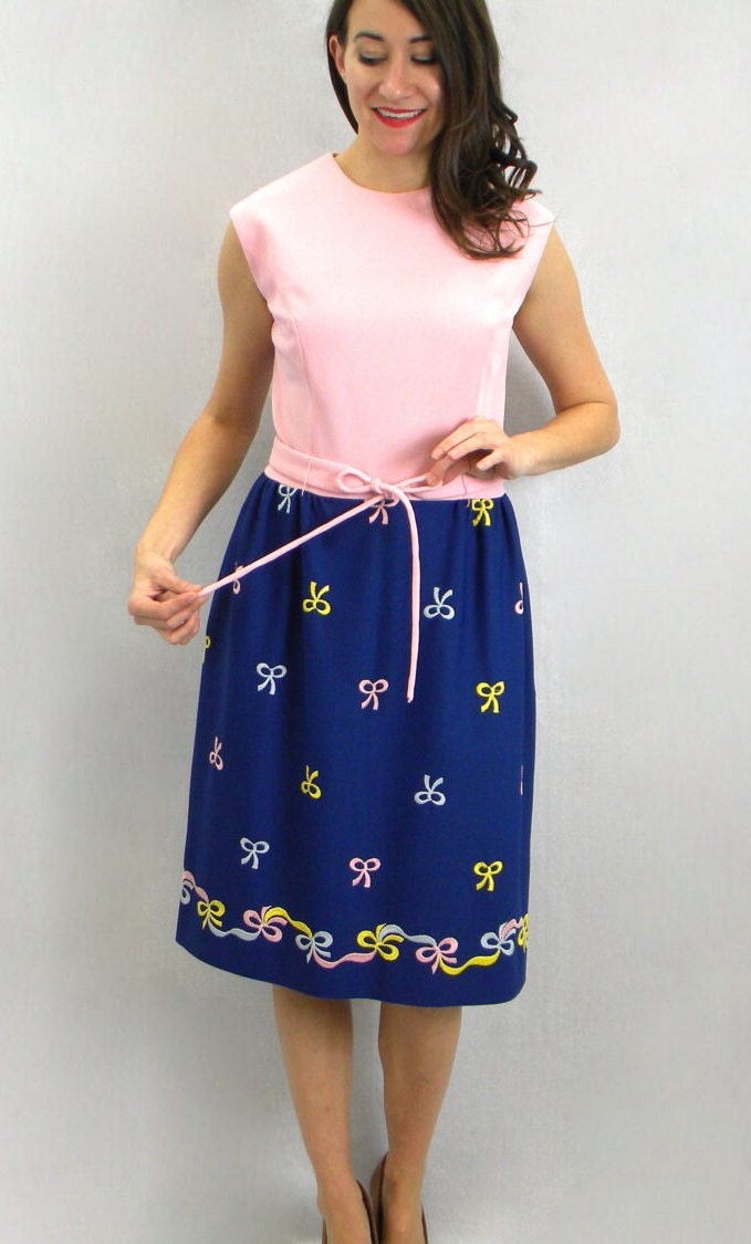 1960s Blue & Pink Shift Dress | 60s Navy Polyester Knit Dress | Medium