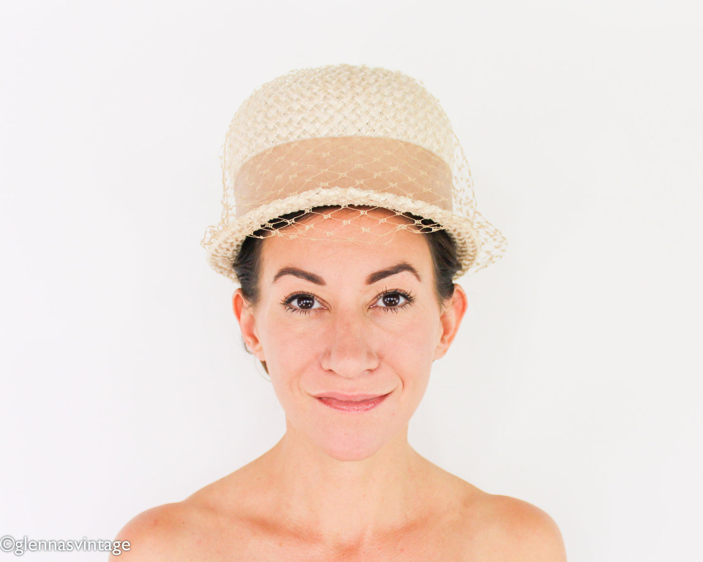 1960s Beige Raffia Woven Hat