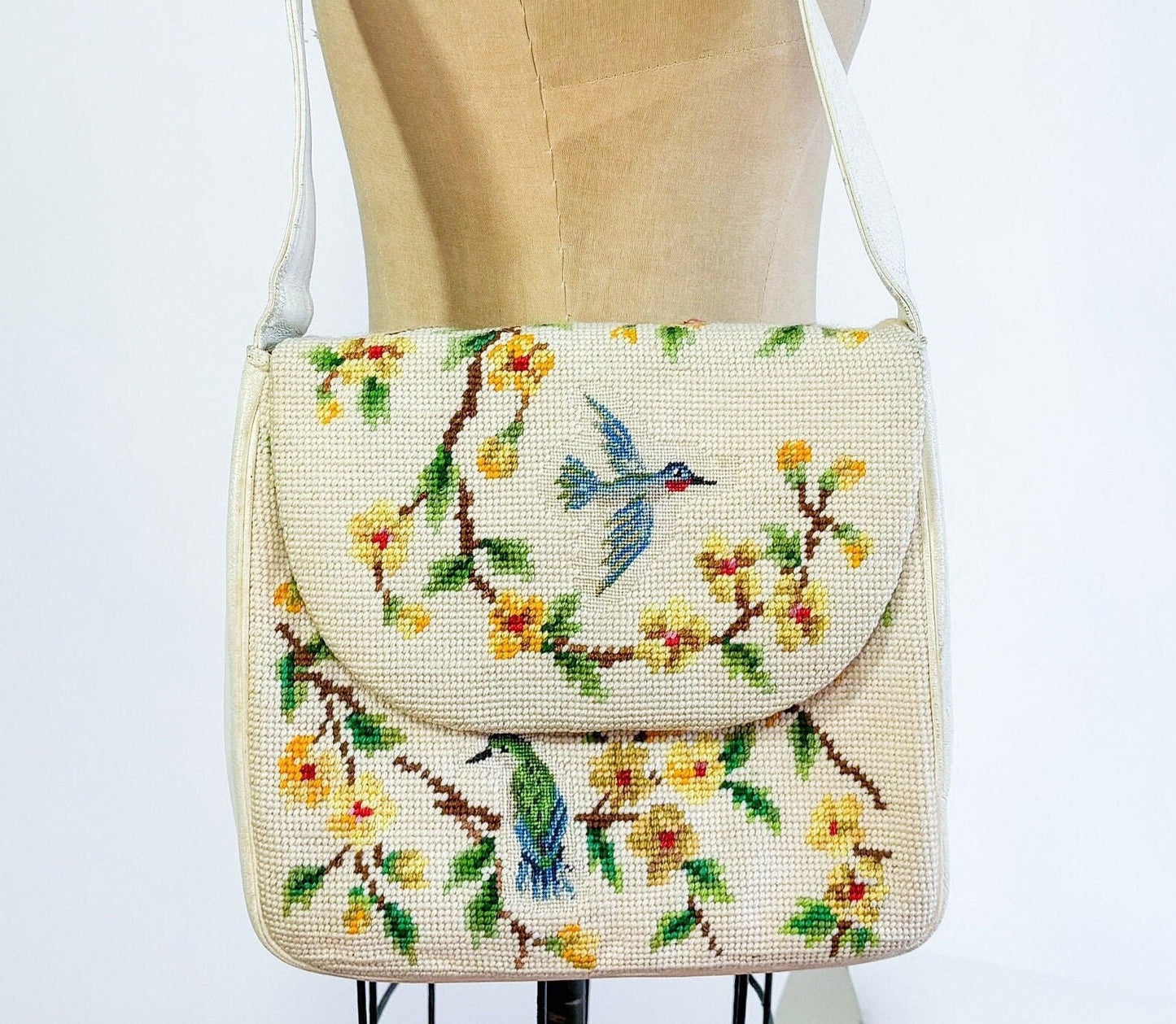 1960s Creme Needlepoint Shoulder Bag | 60s Beige Birds & Flowers Needlepoint Purse
