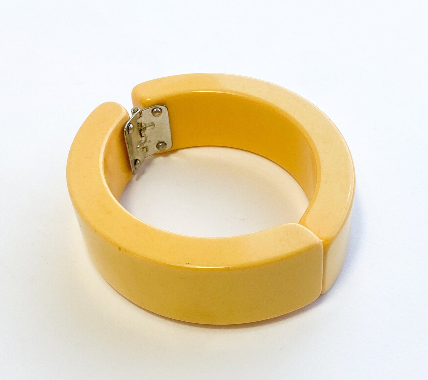 1930s Butterscotch Bakelite Bracelet | Yellow Bakelite Hinge Clamper