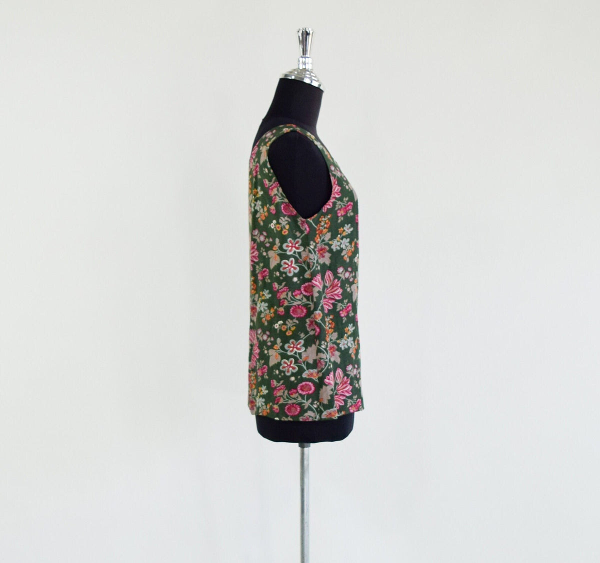 1990s Giorgio Armani Green Floral Pants & Top Set, Small