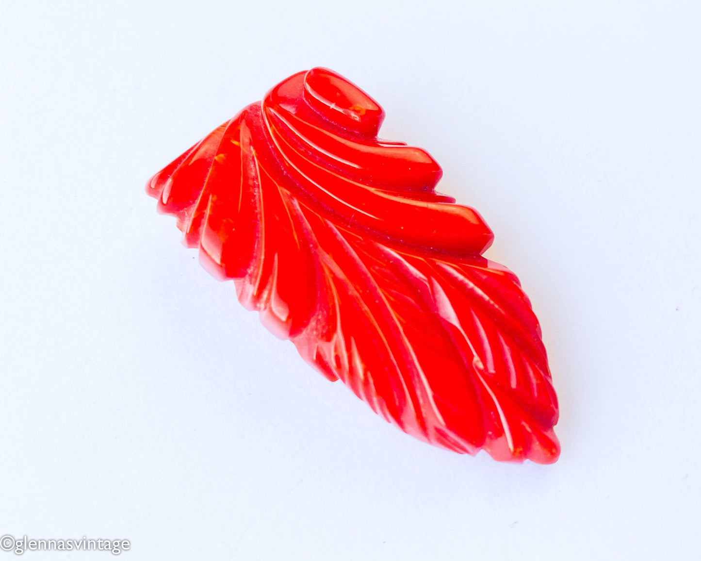 Vintage 1940s Red Carved Bakelite Dress Clip | Leaf Brooch