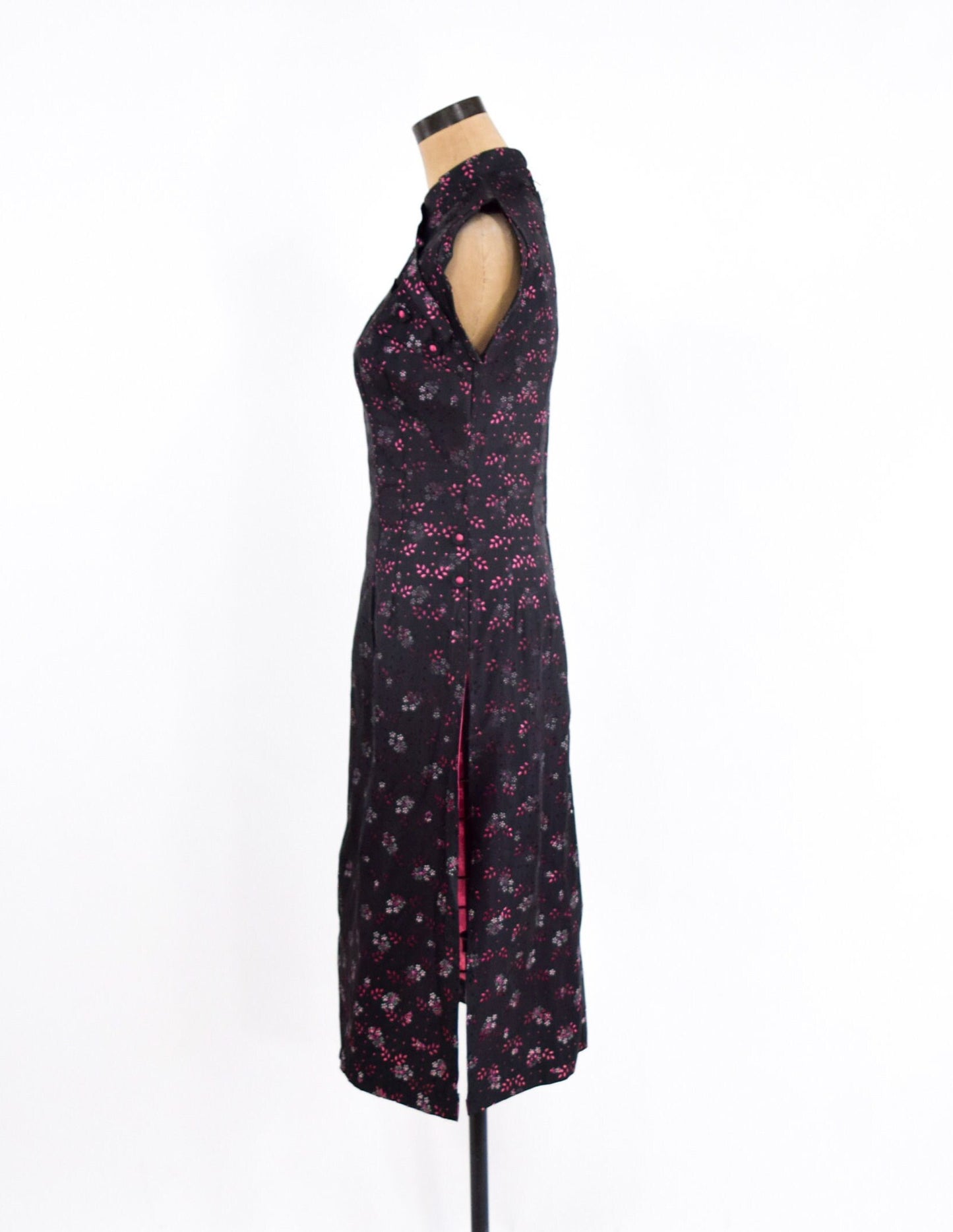 1950s Black & Pink Floral Cheongsam Dress in Eyelet Taffeta, Medium