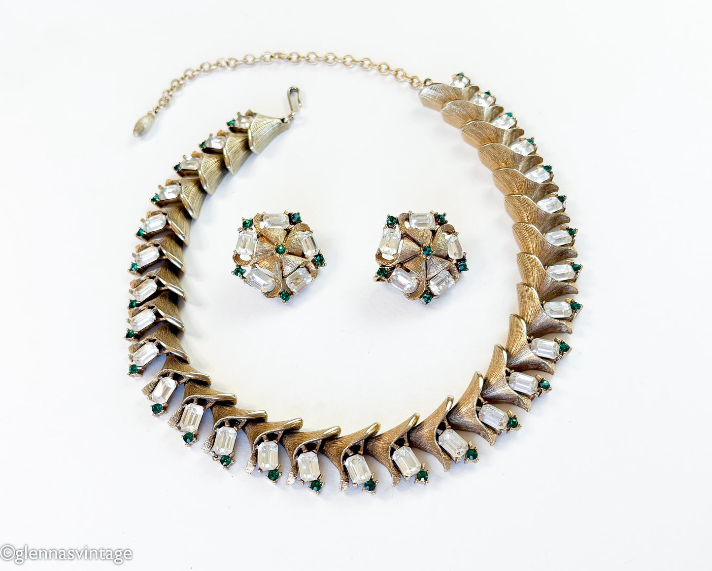 1950s Vintage Gold Rhinestone Necklace Earring Set | Emerald Green Accents