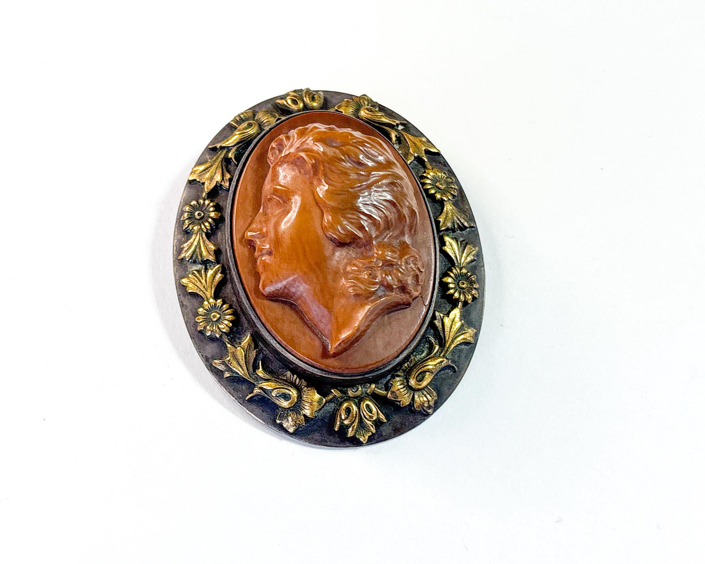 1930s Carved Stone Cameo Brooch Pendant with Floral Silver Frame