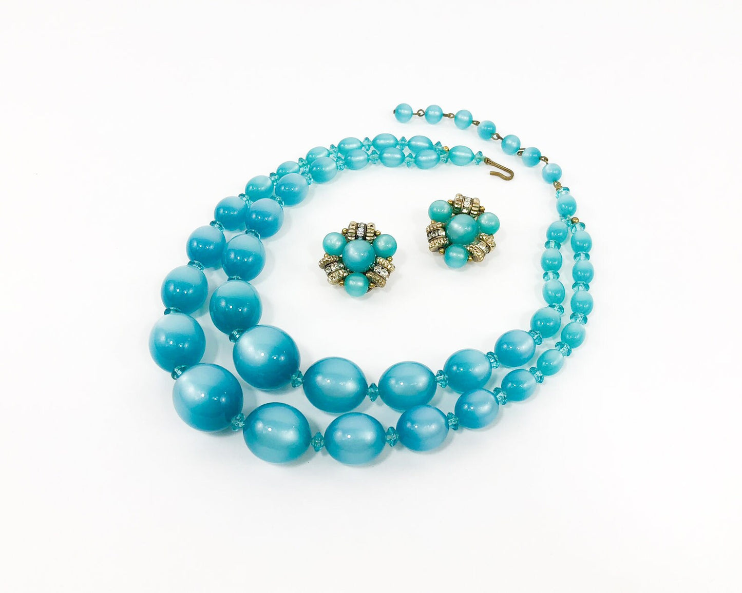 1960s Turquoise Blue Bead Necklace and Clip Earring Set