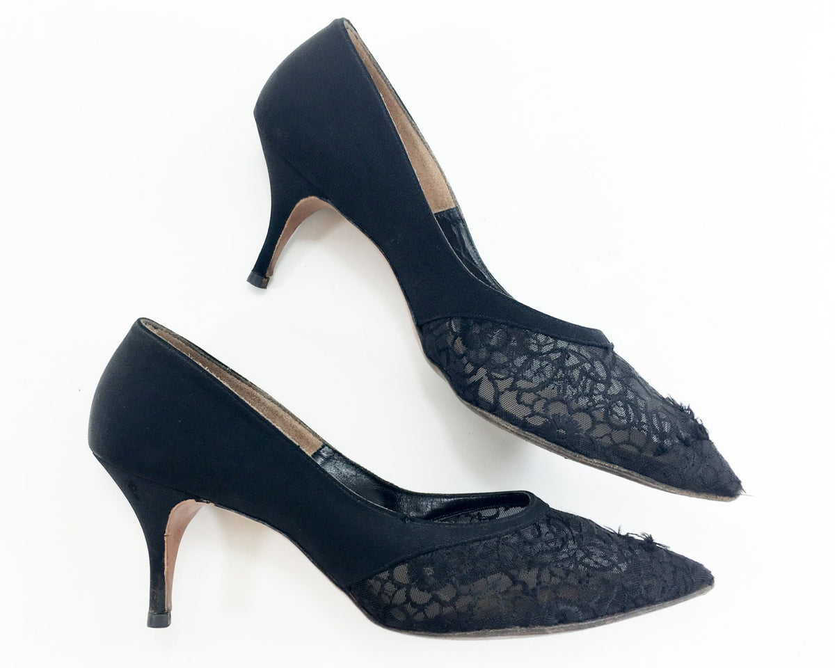 1960s Black Lace Heels Pointed Toe Shoe, US 9, 39