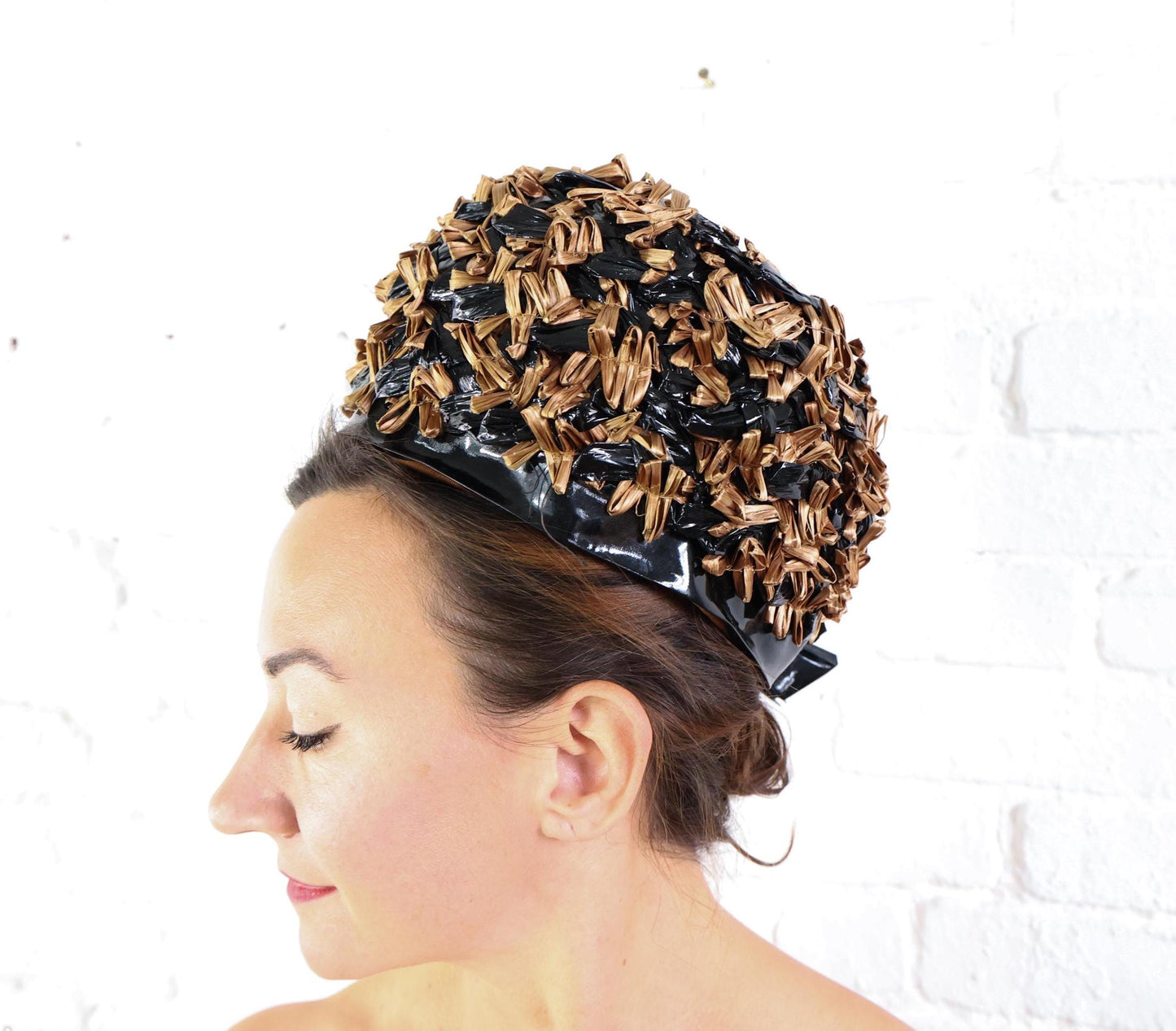 1960s Brown Black Raffia Bubble Hat
