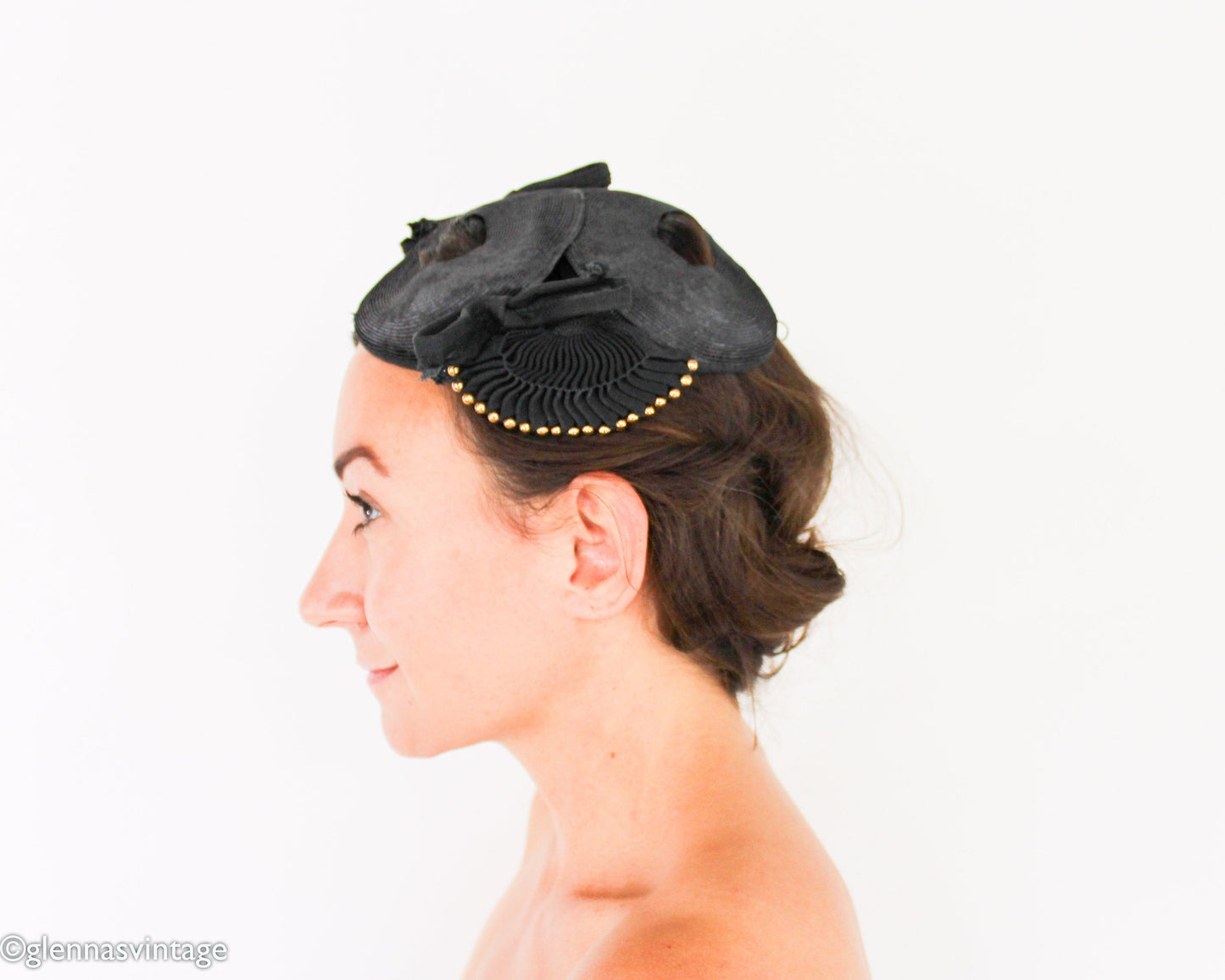 1940s Black Raffia Woven Fascinator Hat, Old Hollywood Style
