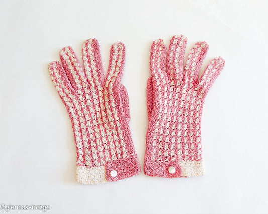 1940s Pink Crochet Vintage Gloves with Button Cuff