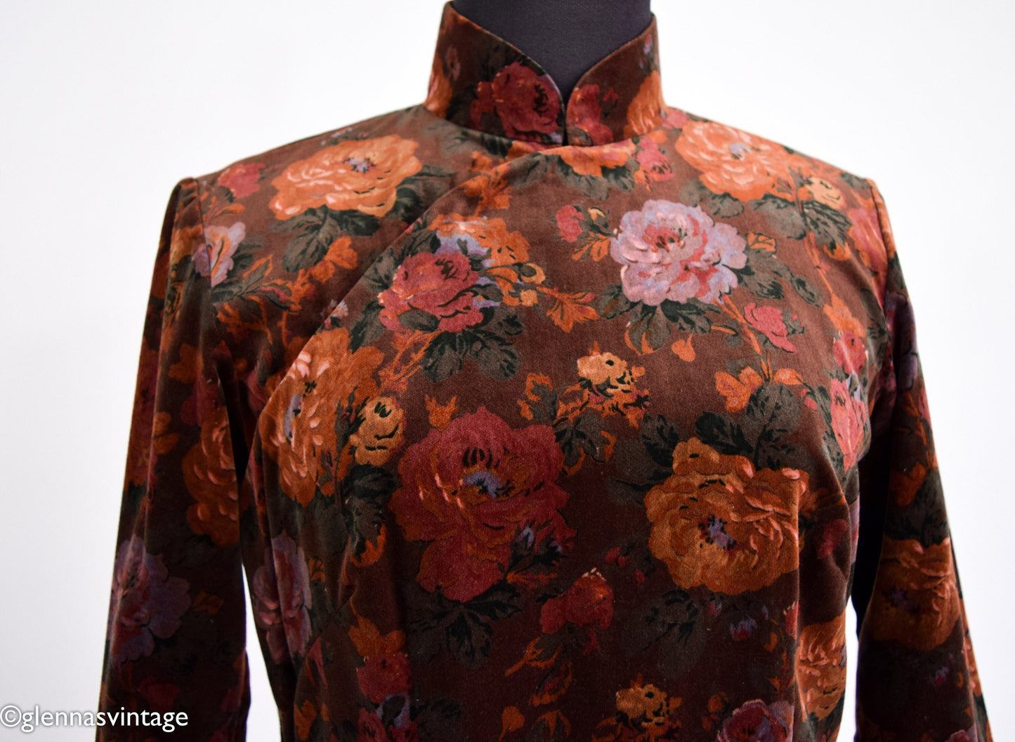 1950s Brown Floral Velvet Cheongsam Dress, Small
