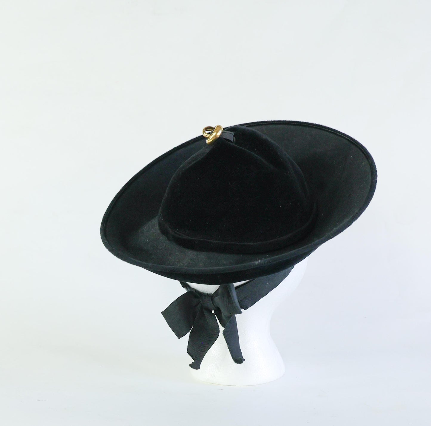 1940s Black Velvet & Wool Felt Hat