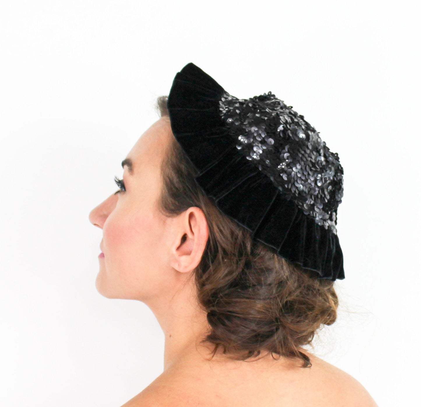 1920s Black Sequin Velvet Flapper Hat