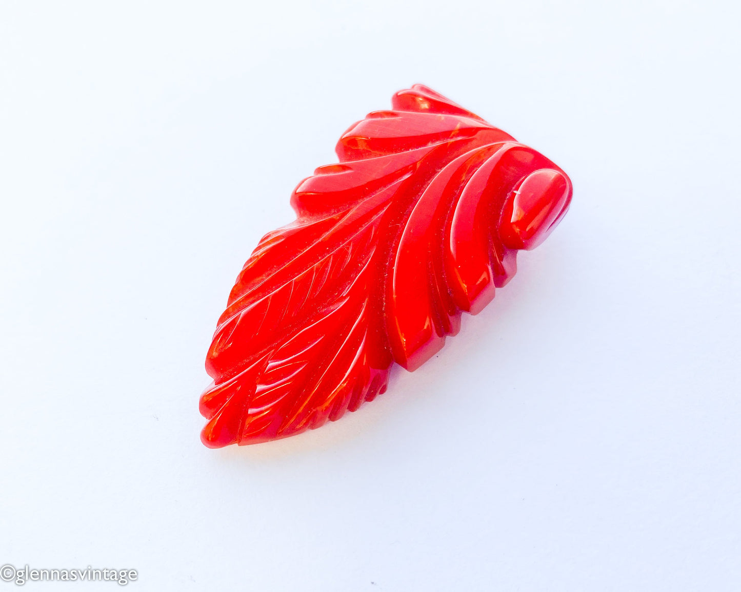 Vintage 1940s Red Carved Bakelite Dress Clip | Leaf Brooch