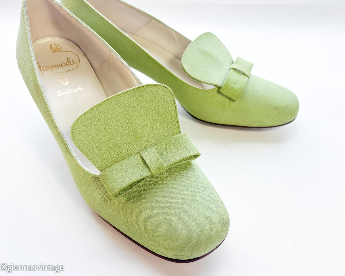 1960s Mod  Lime Green Linen Low Heel Shoes, Size 8B