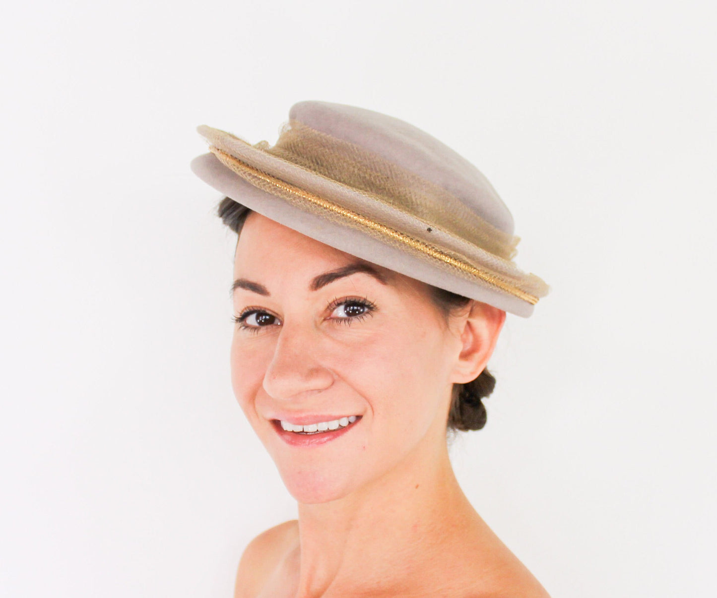 1950s Grey Wool Pillbox Hat with Gold Trim