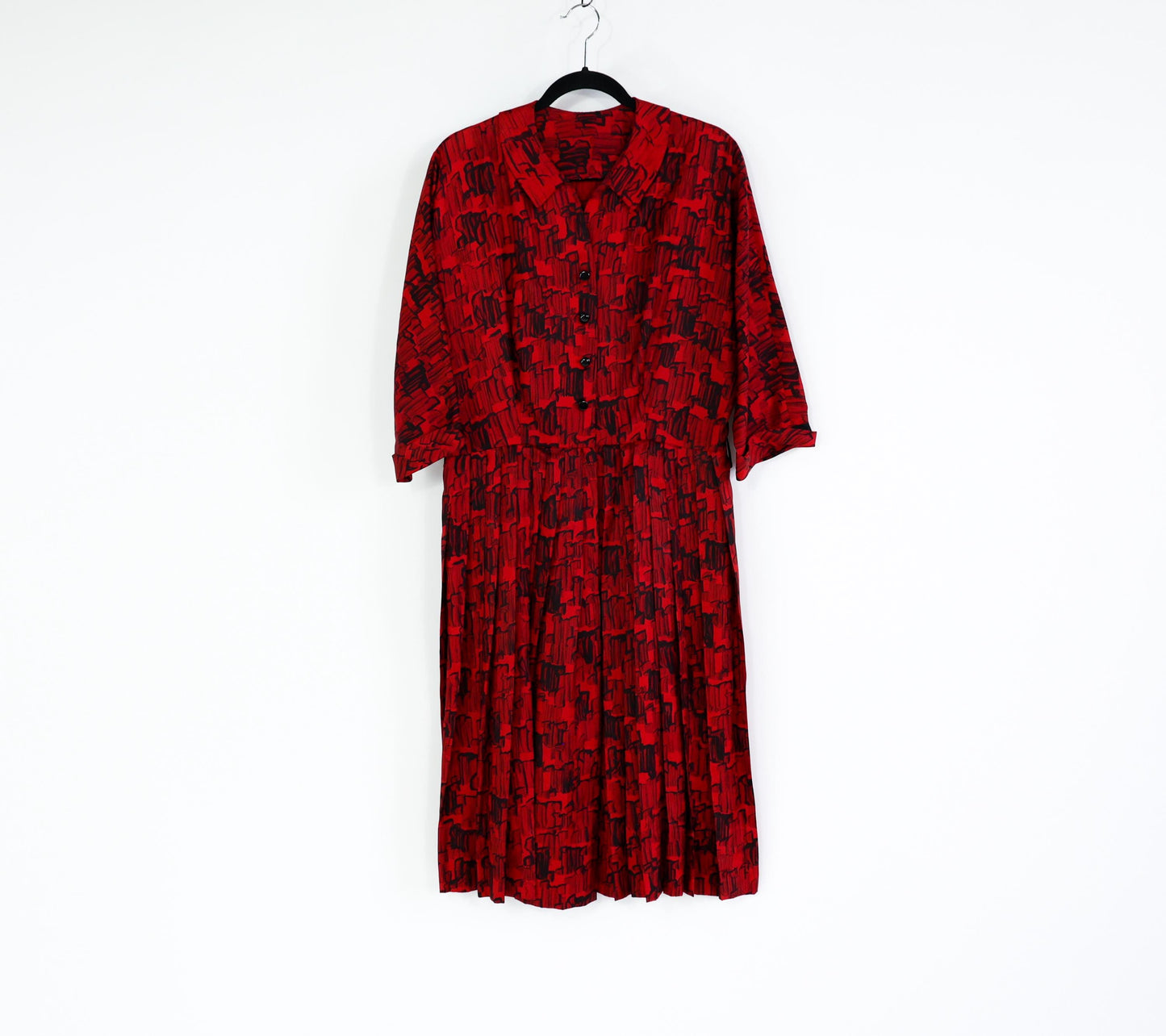 1950s Plus Size Red Print Shirtwaist Dress, 34" Waist
