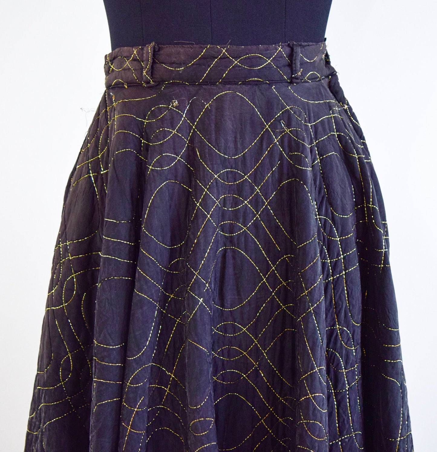 1950s Black Poodle Skirt | 50s Black Quilted Poodle Skirt | Vintage Black Swing Skirt | XS