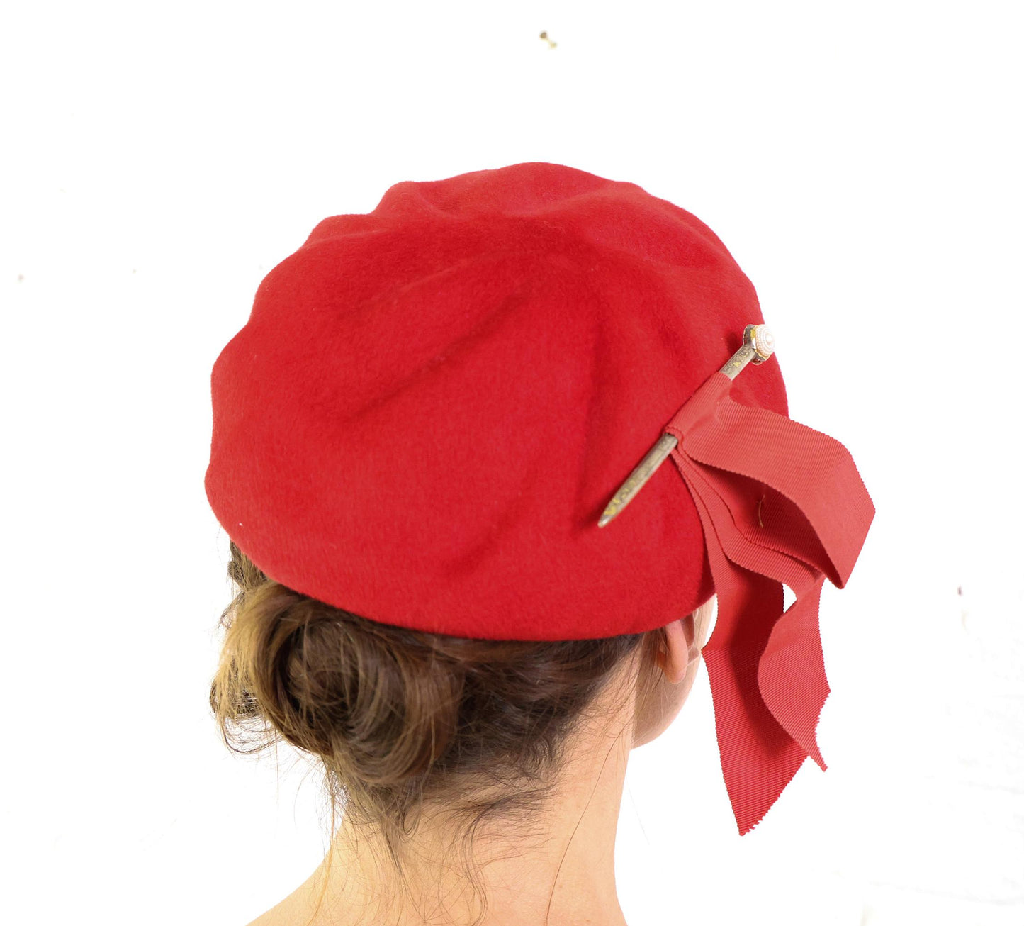 1950s Red Wool Beret with Bow Detail